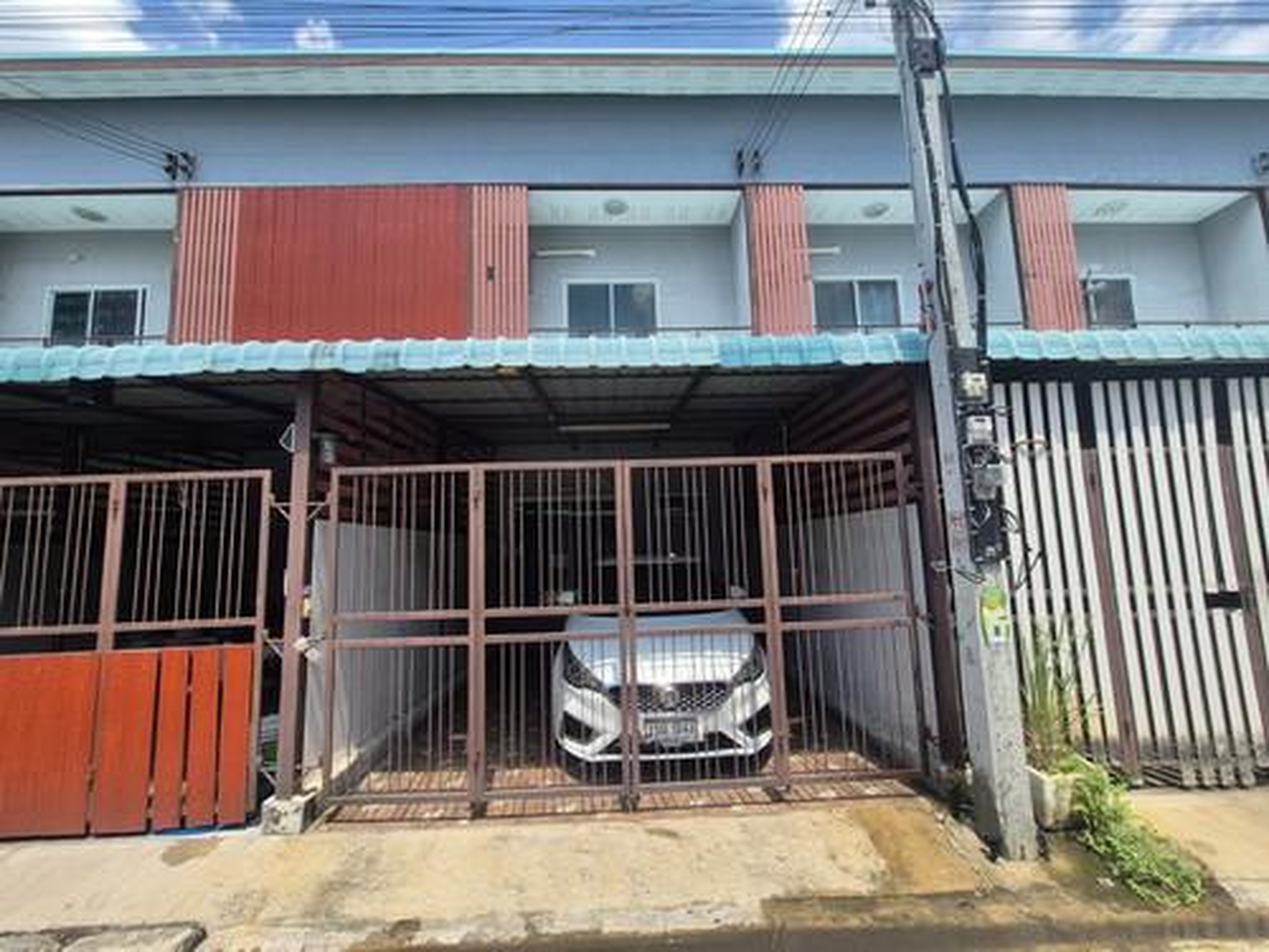 ทรัพย์สถาบันโดย GHB ทาวน์เฮาส์ นิวทาวน์ฉัตรไพลินเฟสใหม่