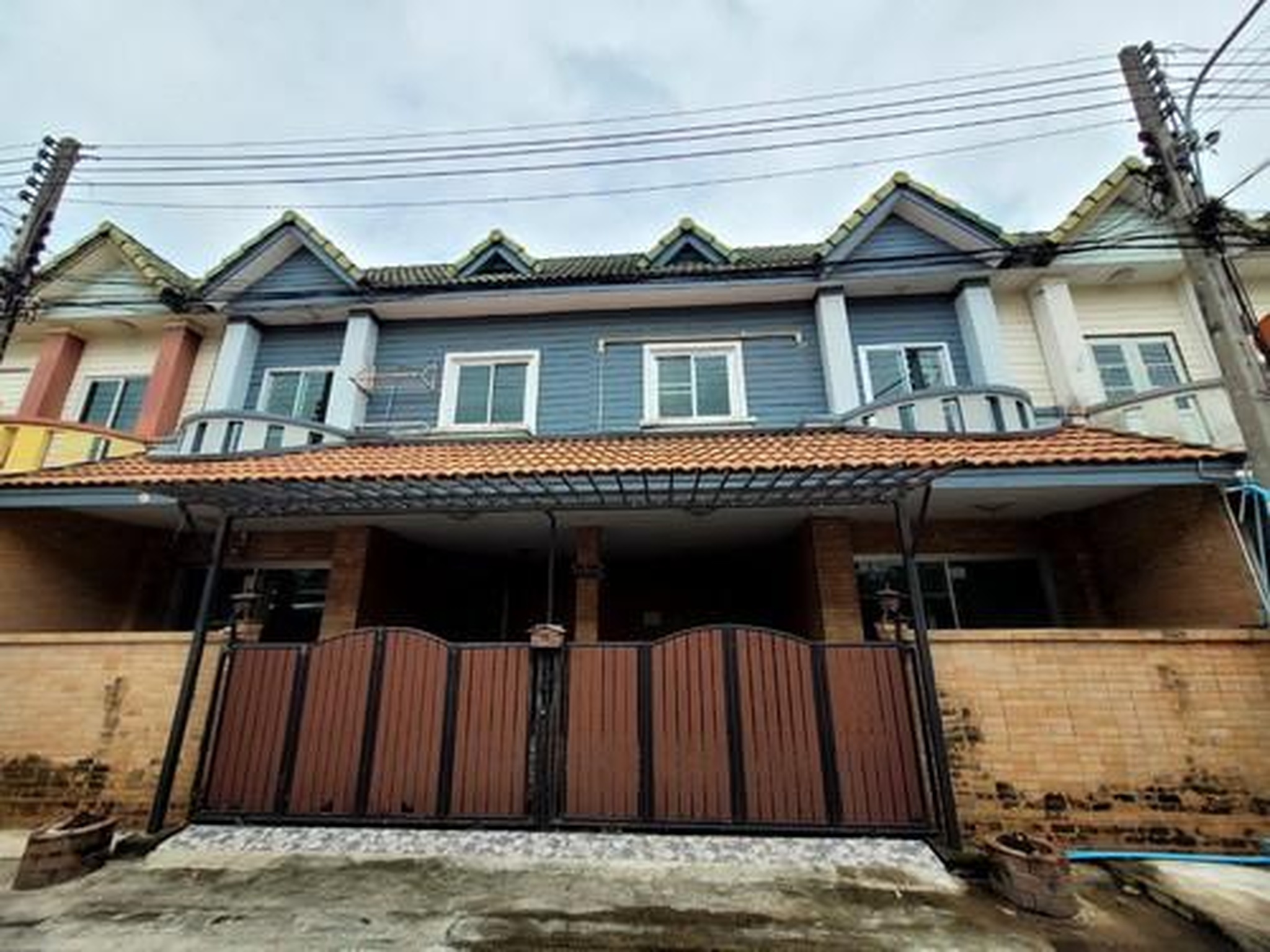 ทรัพย์สถาบันโดย GHB ทาวน์เฮาส์ สินทรัพย์ 1