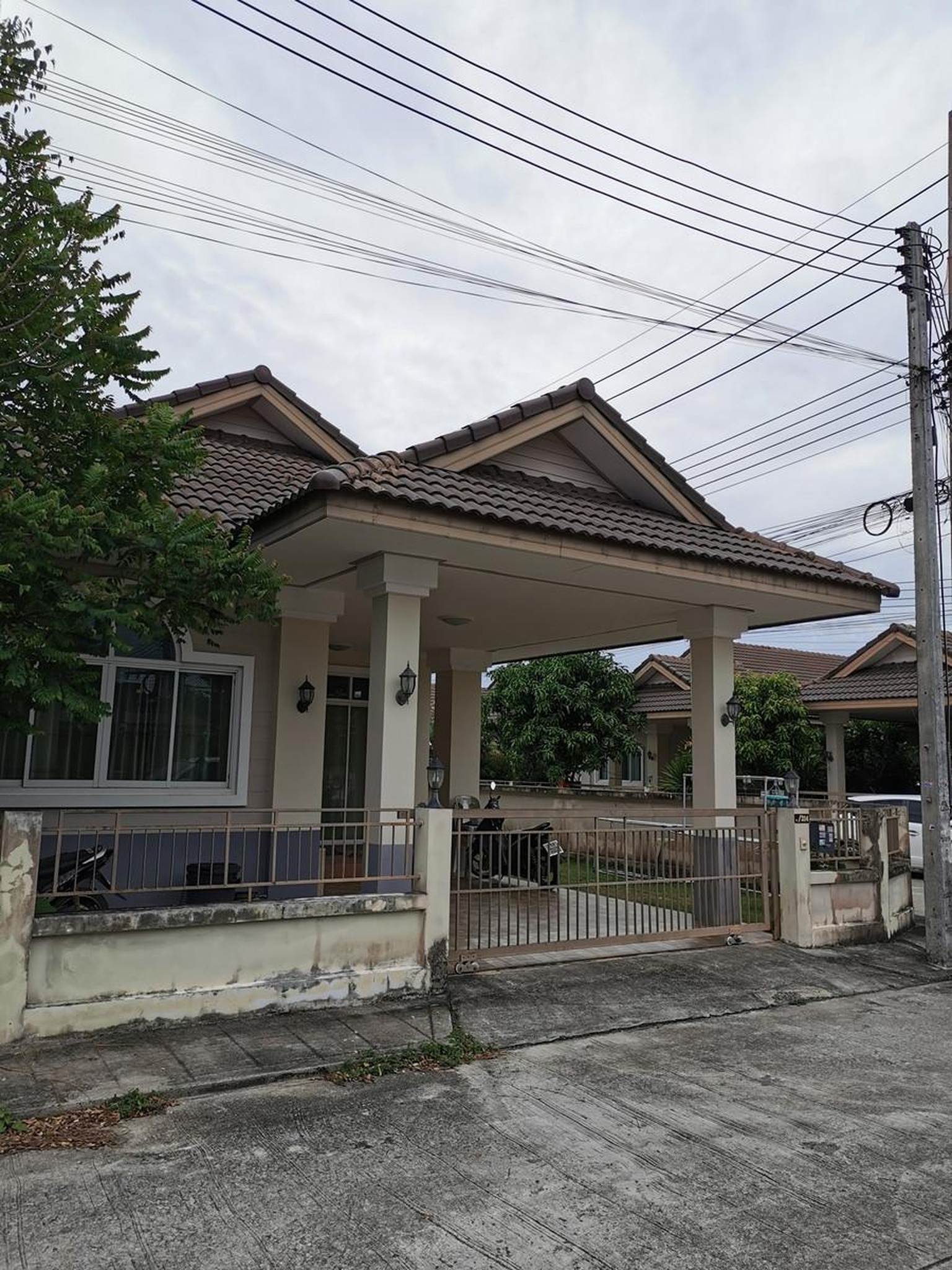 ทรัพย์สถาบันโดย GHB บ้านเดี่ยว สินสุขธานี