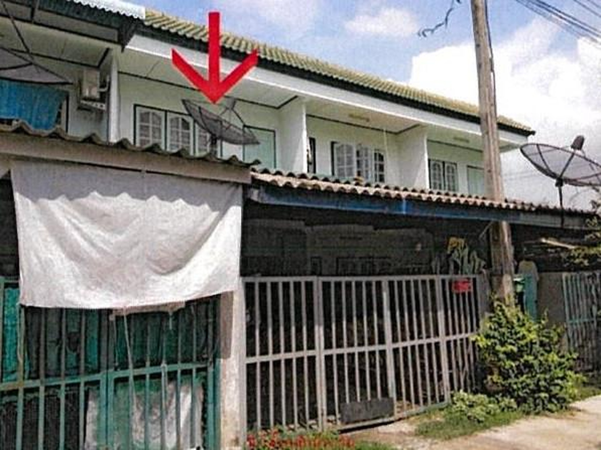 ทรัพย์สถาบันโดย GHB ทาวน์เฮาส์ ทยากร
