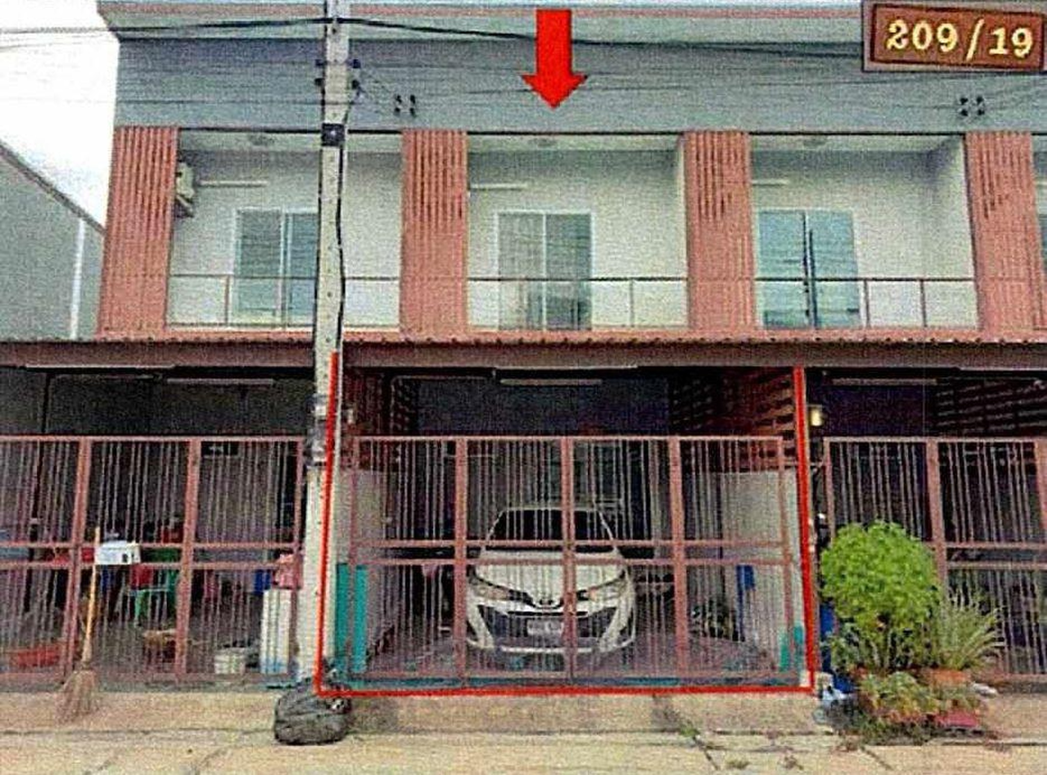 ทรัพย์สถาบันโดย GHB ทาวน์เฮาส์ ฉัตรไพลิน ลาดหลุมแก้ว (Chatrapailin Latlumkaew)