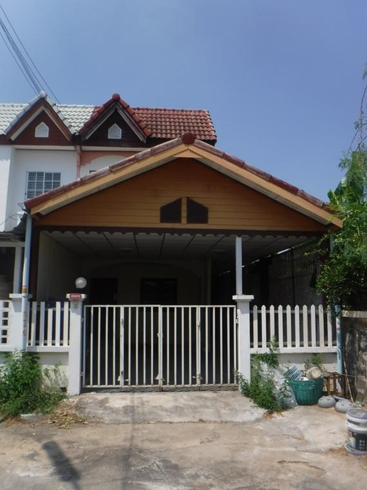 ทรัพย์สถาบันโดย GHB ทาวน์เฮาส์ ฉัตรณรงค์วิลล่า 5