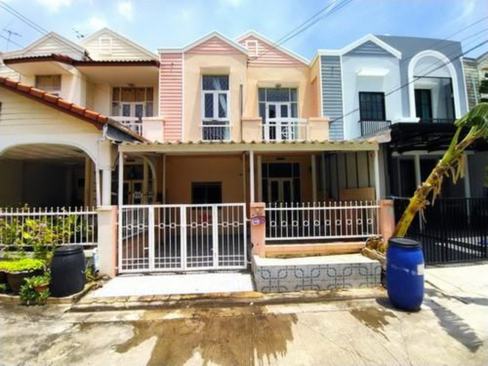 ทรัพย์สถาบันโดย GHB ทาวน์เฮาส์ บ้านวรารักษ์ รังสิต-คลองสาม (Baan Wararak Rangsit-Klong Sam)