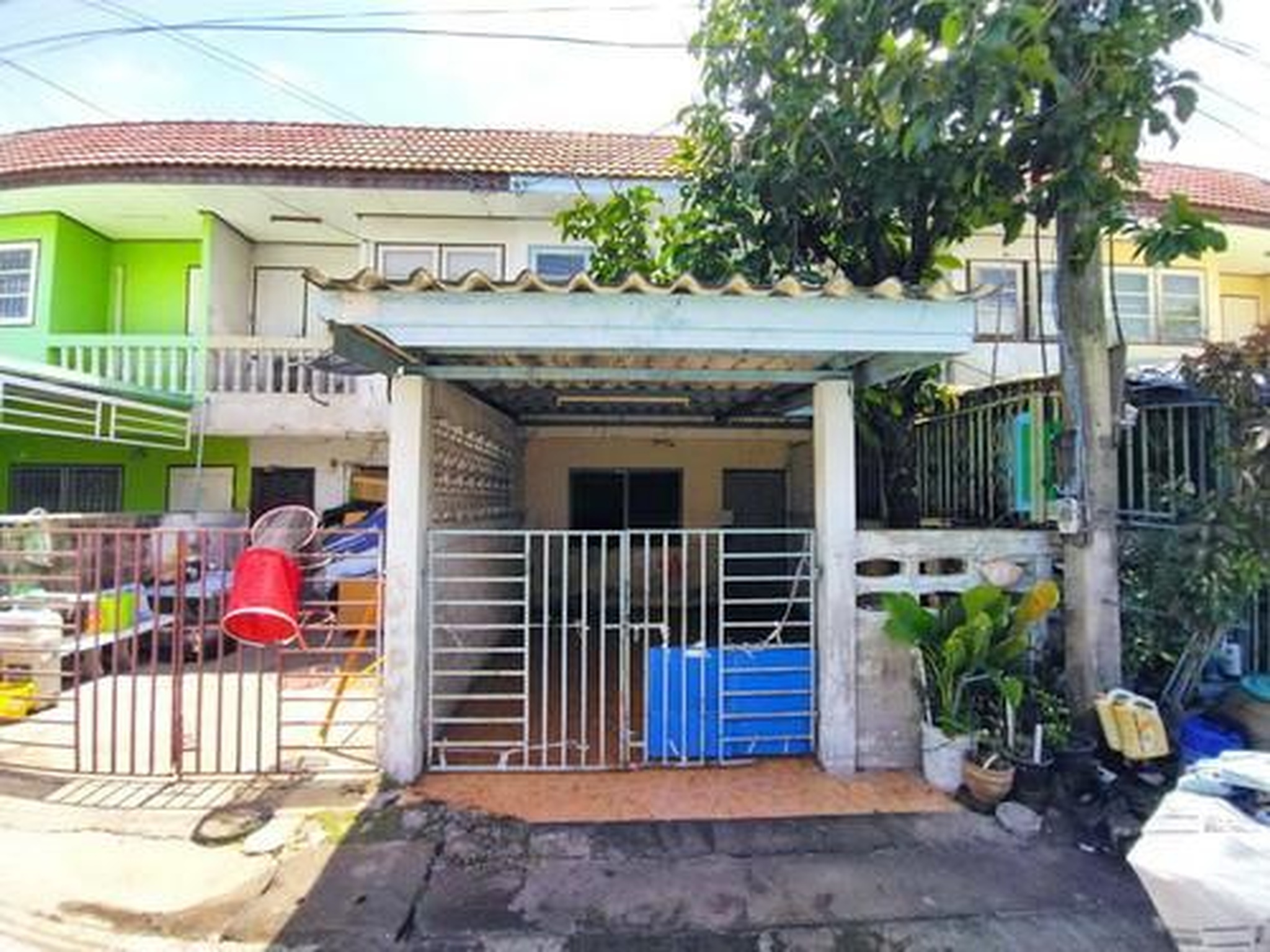 ทรัพย์สถาบันโดย GHB ทาวน์เฮาส์ นิมิตรสุข