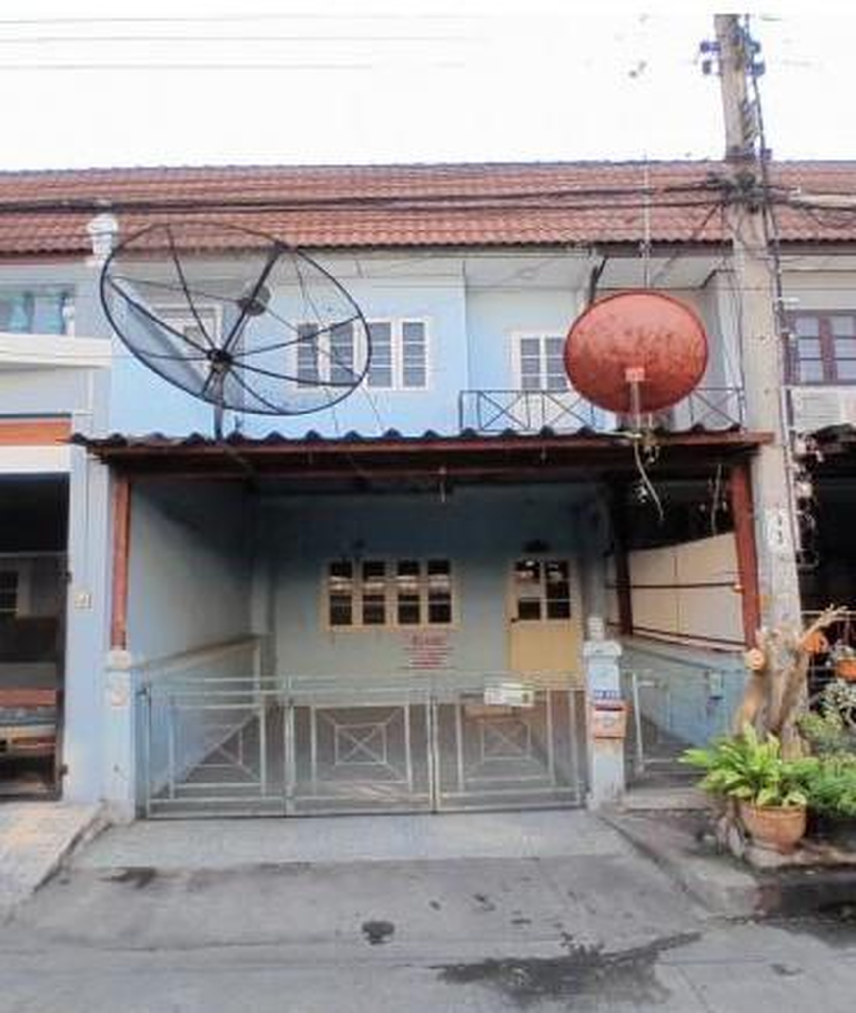 ทรัพย์สถาบันโดย GHB ทาวน์เฮาส์ บัวทอง 4