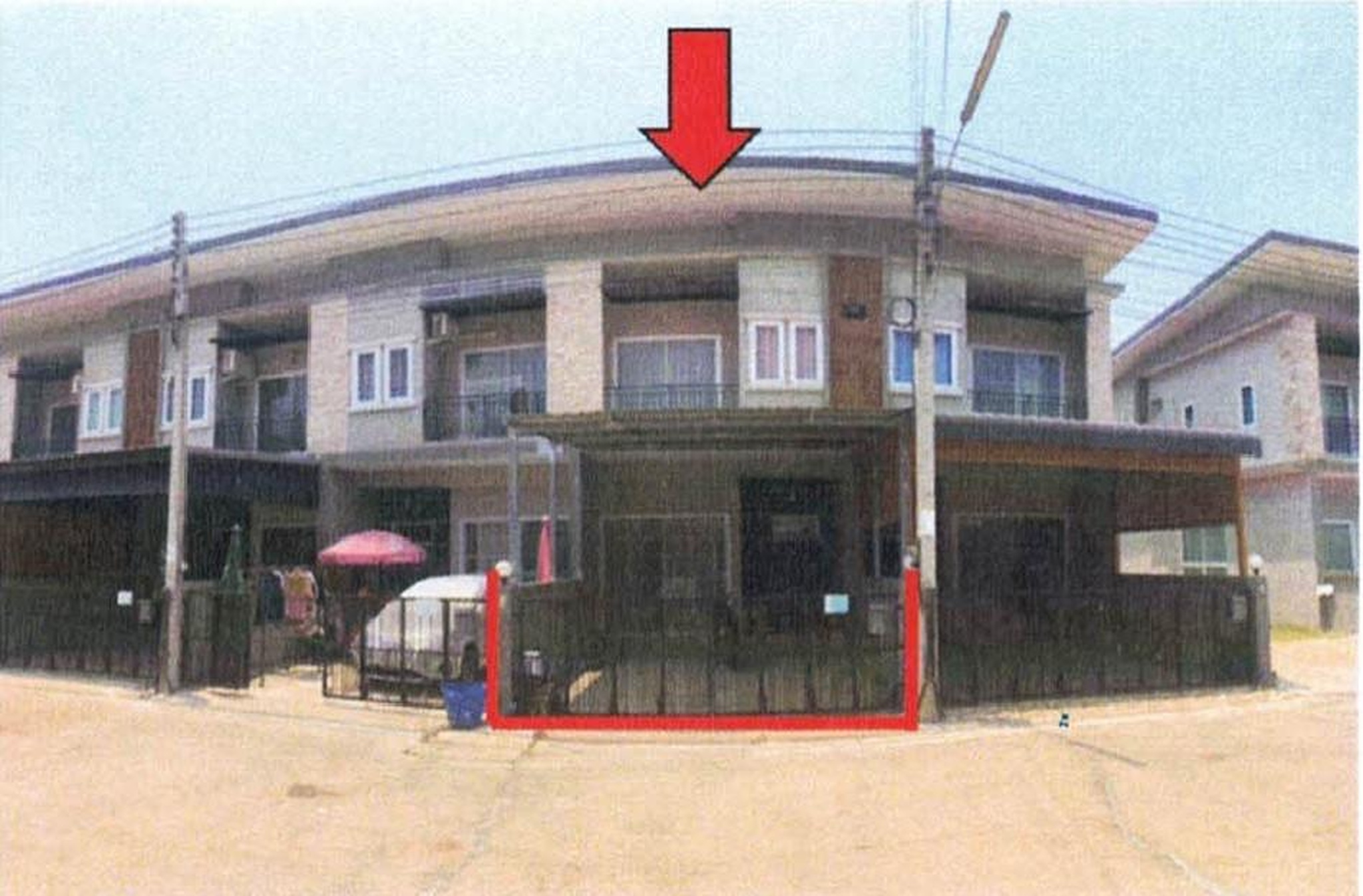 ทรัพย์สถาบันโดย GHB ทาวน์เฮาส์ เดอะนีโอ