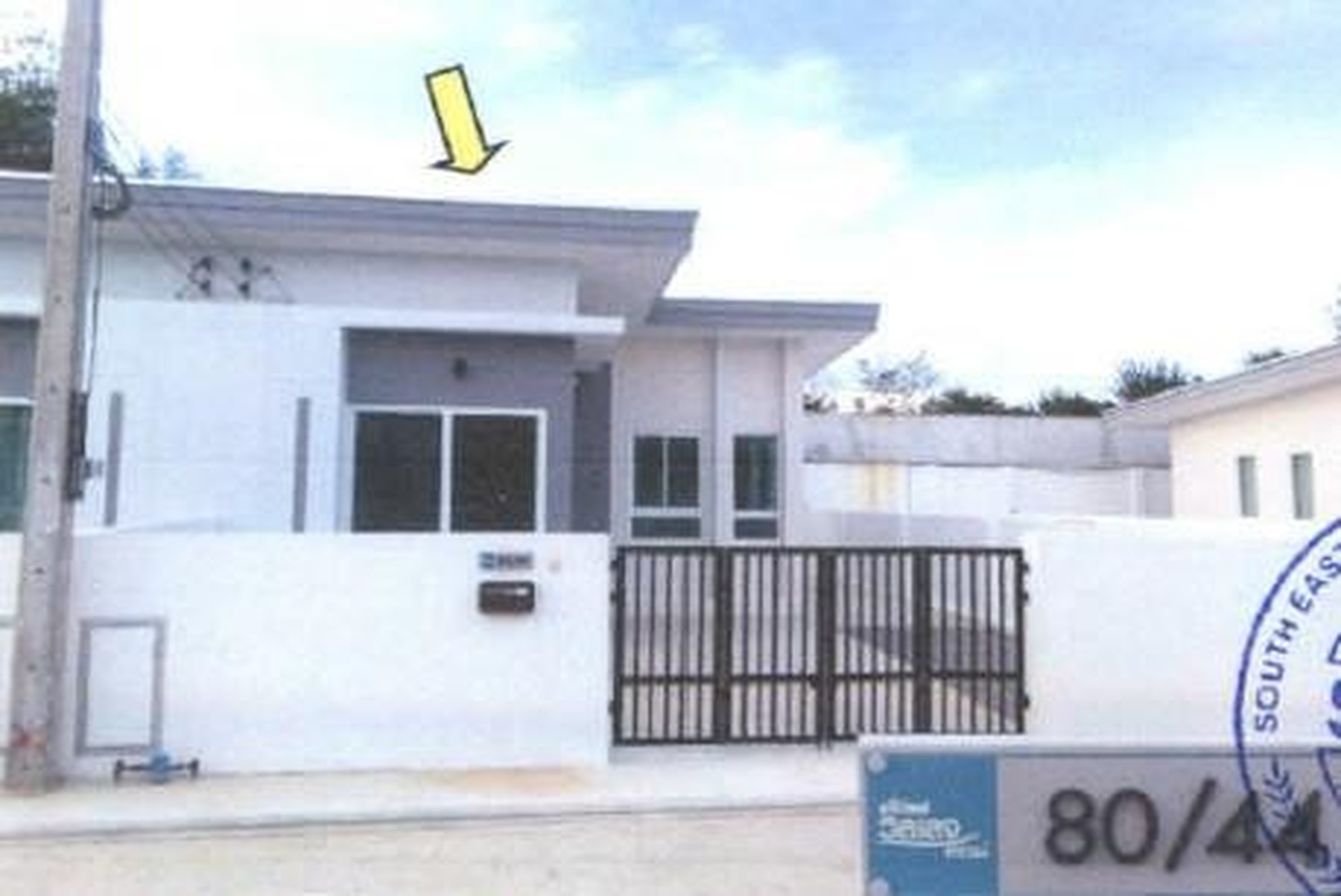 ทรัพย์สถาบันโดย GHB ทาวน์เฮาส์ ลา วัลเล่ วิลเลจ ทาวน์