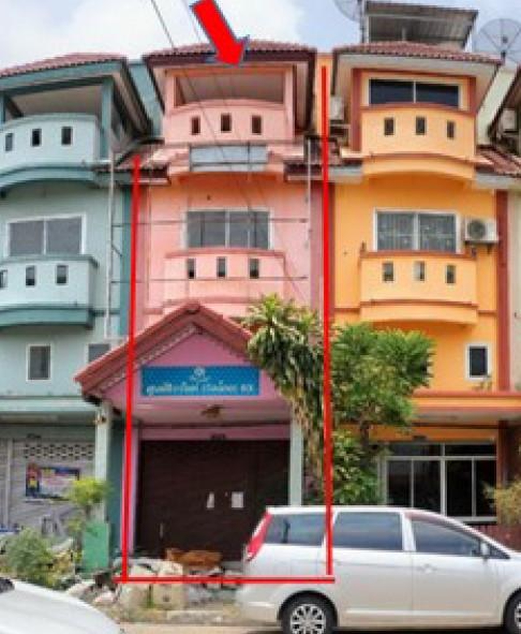 ทรัพย์สถาบันโดย GHB ตึกแถว-อาคารพาณิชย์ วรารักษ์