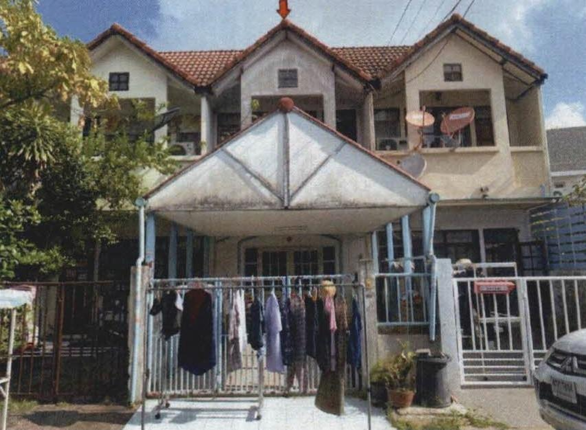 ทรัพย์สถาบันโดย GHB ทาวน์เฮาส์ใกล้ PK15 ราชภัฎพระนคร ราณี 4