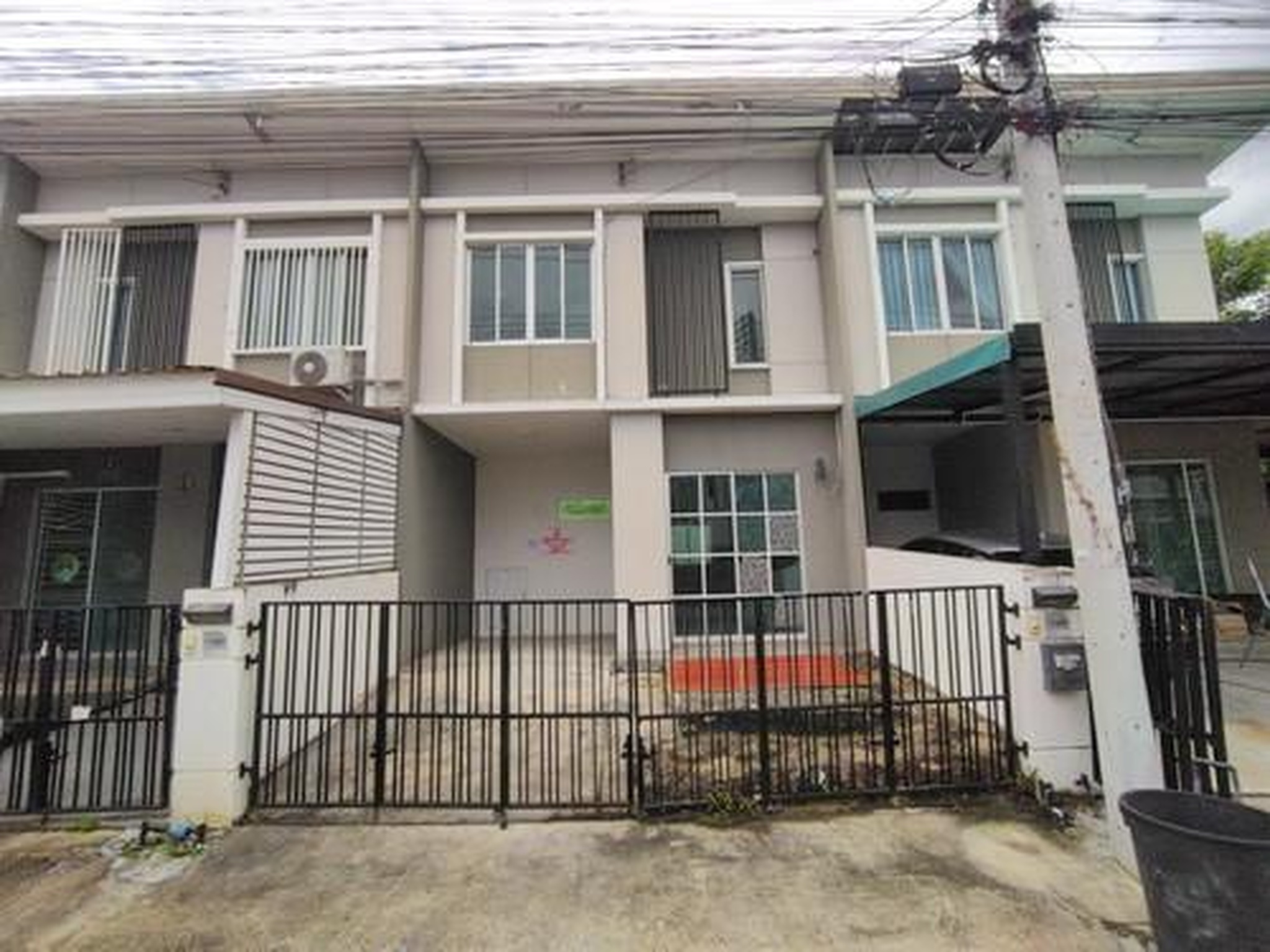 ทรัพย์สถาบันโดย GHB ทาวน์เฮาส์ พฤกษาวิลล์ 111 รังสิต-ซ.เวิร์คพอยท์ (Pruksa VIlle 111 Rangsit-Soi Workpoint)