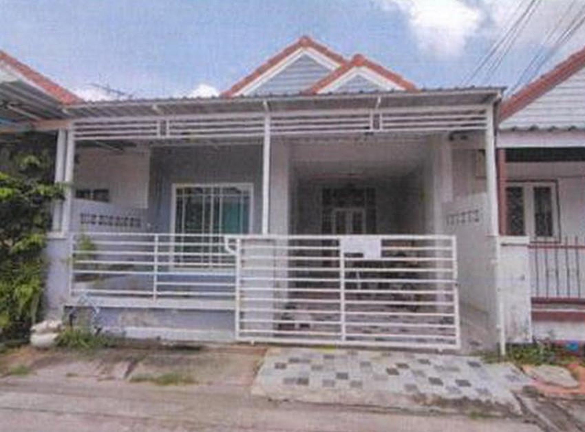 ทรัพย์สถาบันโดย GHB ทาวน์เฮาส์ บ้านวรารักษ์ รังสิต-คลองสาม (Baan Wararak Rangsit-Klong Sam)