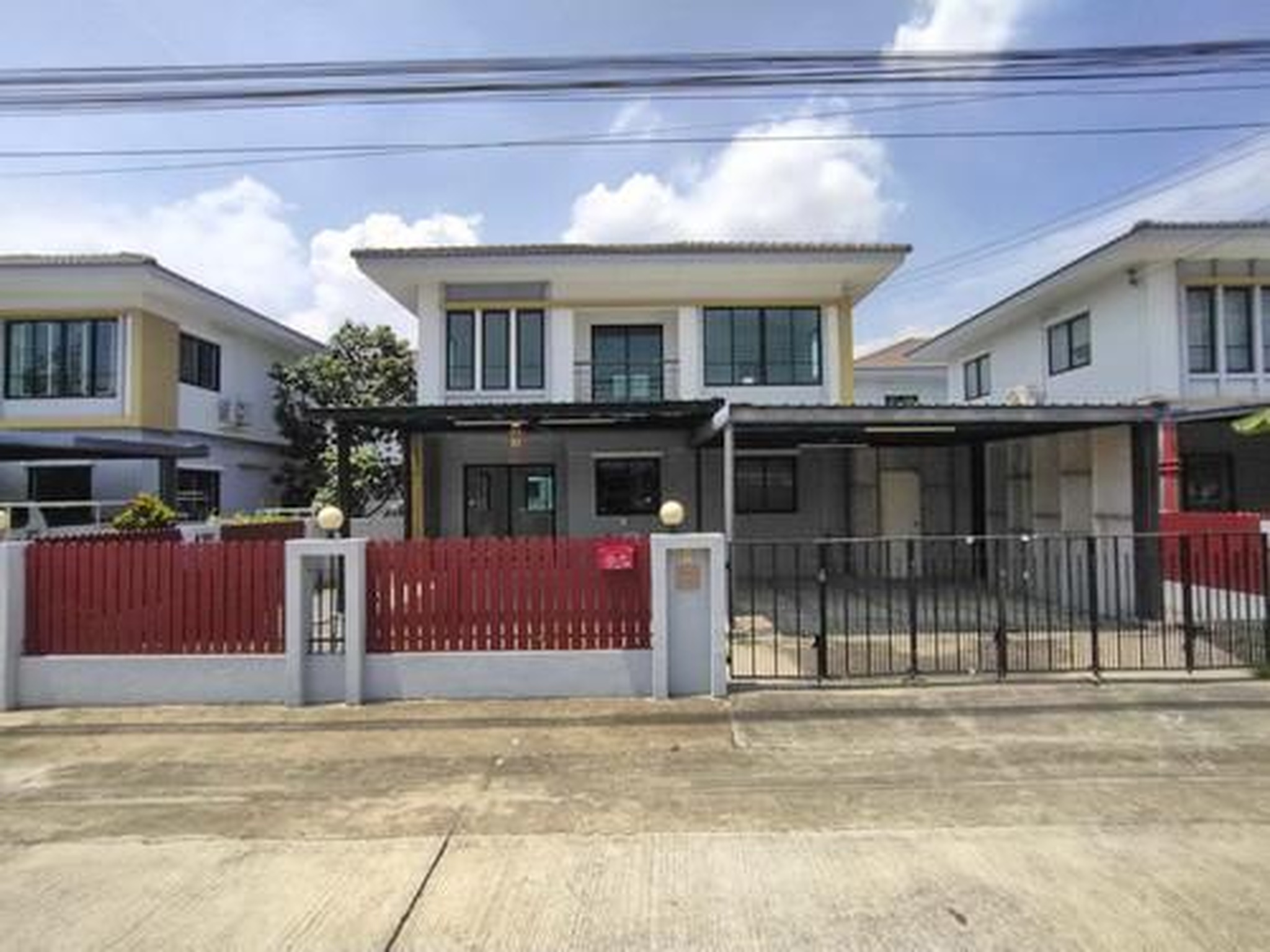 ทรัพย์สถาบันโดย GHB บ้านเดี่ยว ไอลีฟพาร์ควงแหวน-รังสิตคลอง 4 (I Leaf Park Rangsit Klong 4)