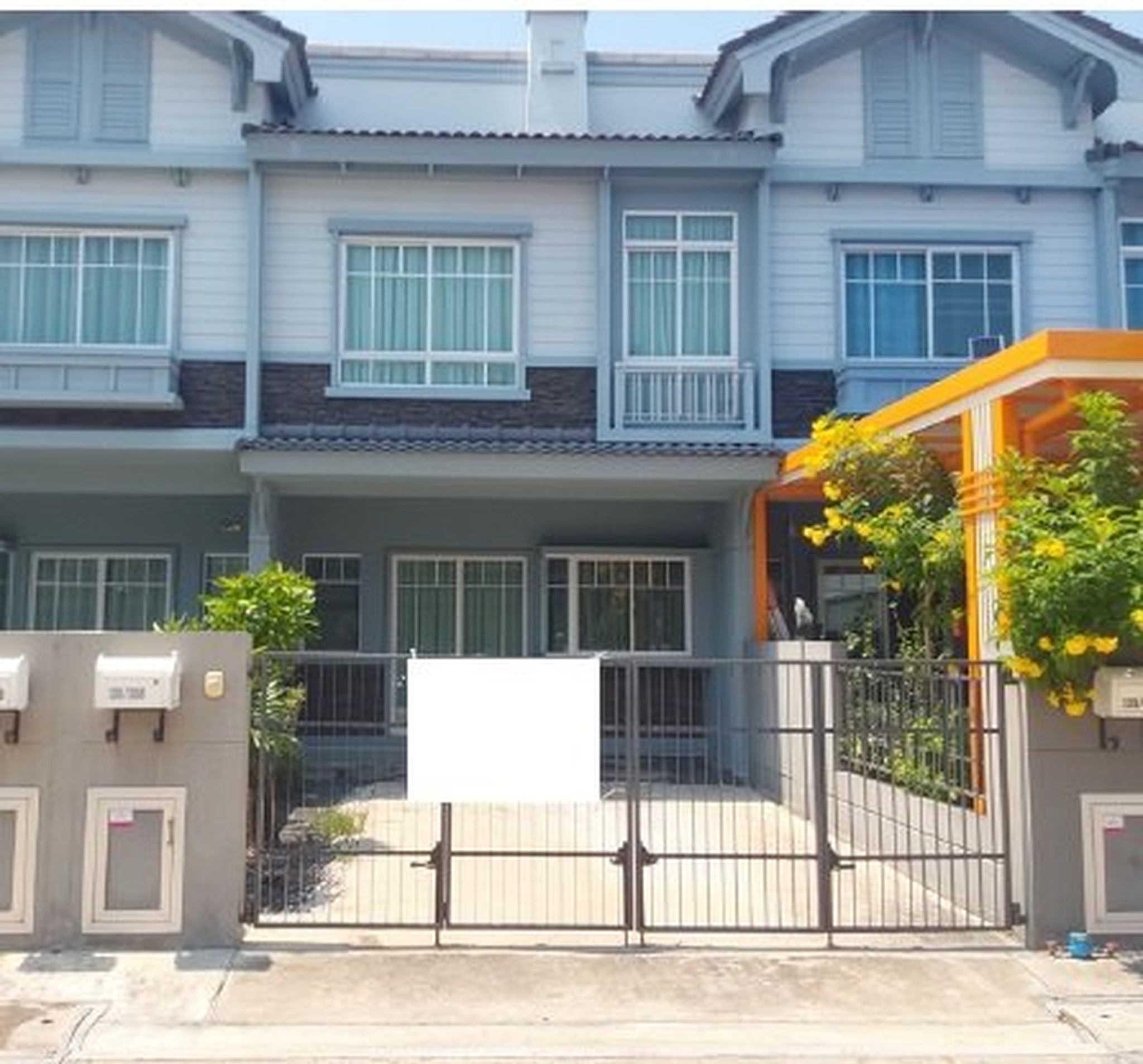 ทรัพย์สถาบันโดย SCB ทาวน์เฮาส์ อินดี้ 2 ศรีนครินทร์ (Indy 2 Srinakarin)