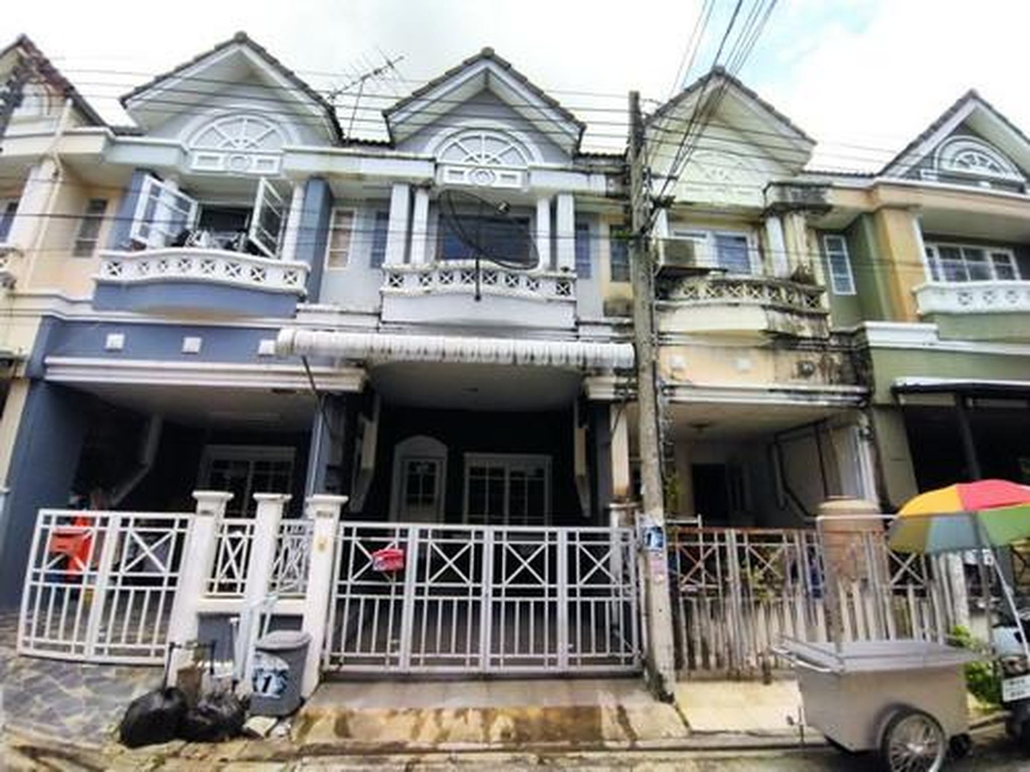 ทรัพย์สถาบันโดย GHB ทาวน์เฮาส์ นันทนาการ์เด้นพาร์คเพลส