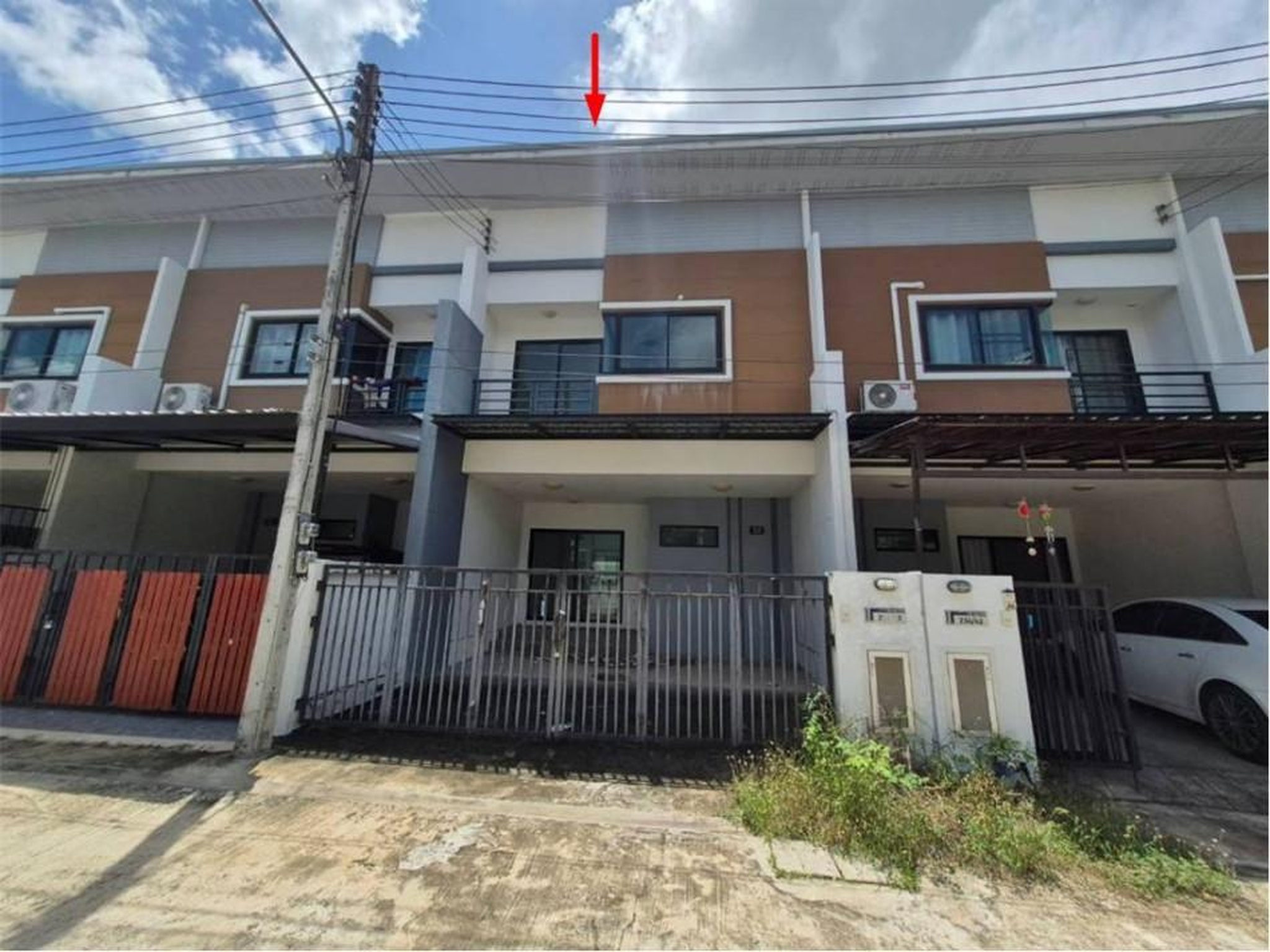 ทรัพย์สถาบันโดย GHB ทาวน์เฮาส์ เดอะ มาสเตอร์