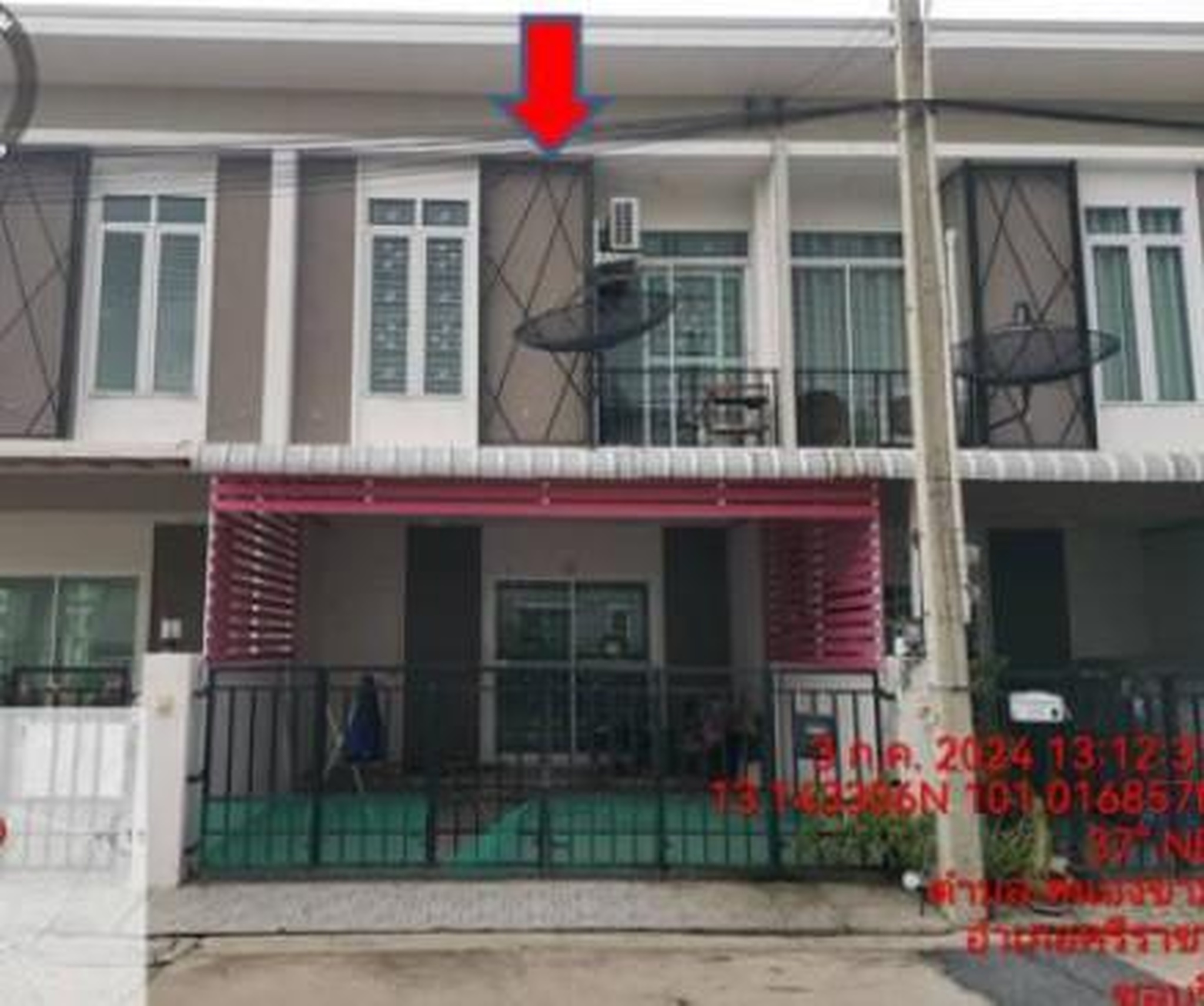 ทรัพย์สถาบันโดย GHB ทาวน์เฮาส์ เดอะเซ็นทรัลไลฟ์