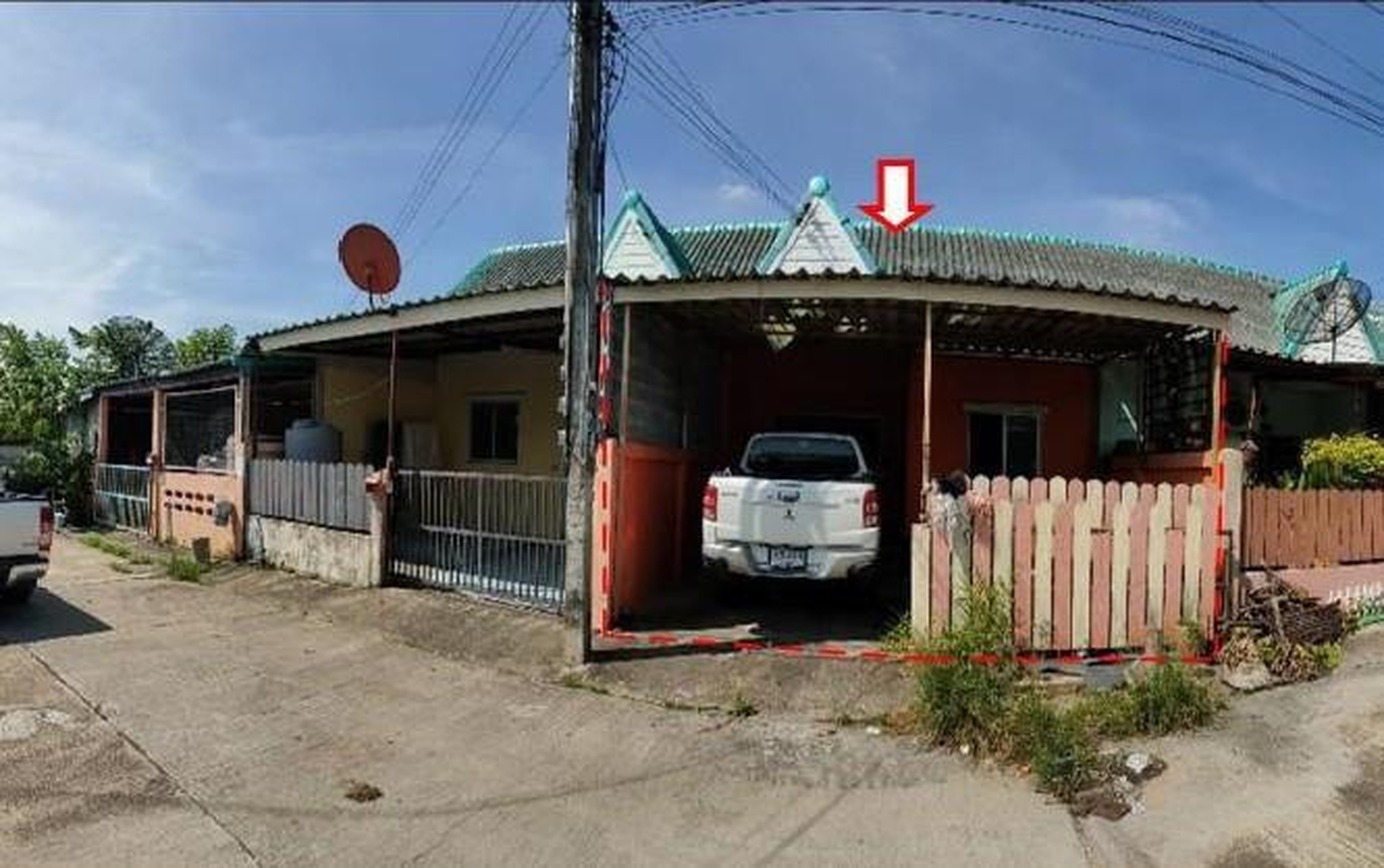 ทรัพย์สถาบันโดย GHB ทาวน์เฮาส์ เรือนแก้ว