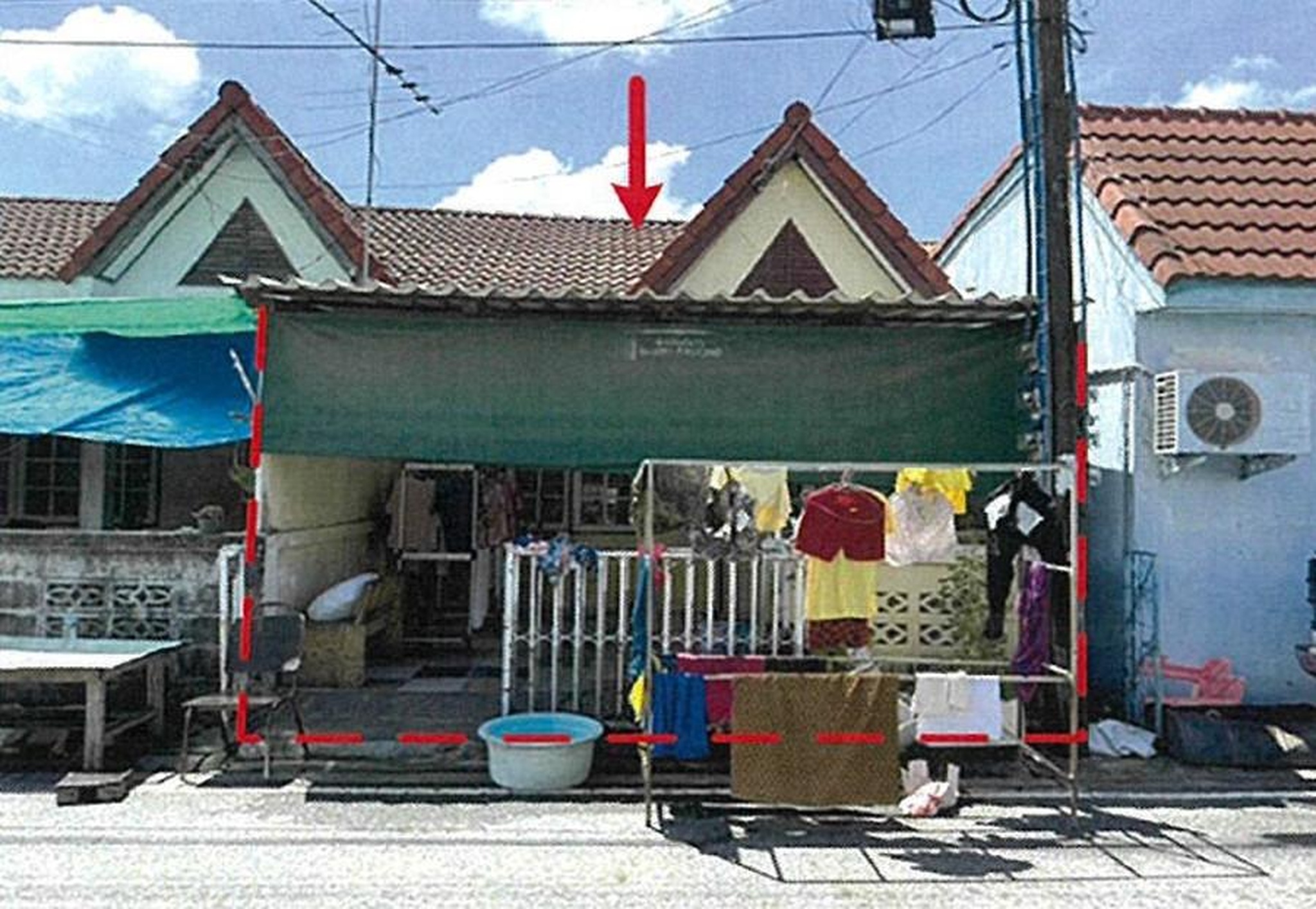 ทรัพย์สถาบันโดย GHB ทาวน์เฮาส์ ริมธารการ์เด้นท์