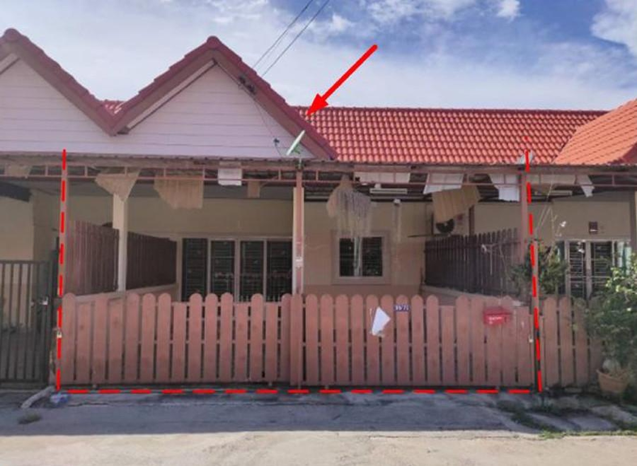 ทรัพย์สถาบันโดย GHB ทาวน์เฮาส์ ชนากาญจน์ 7 (Baan Chanakarn 7 Noen Phra)