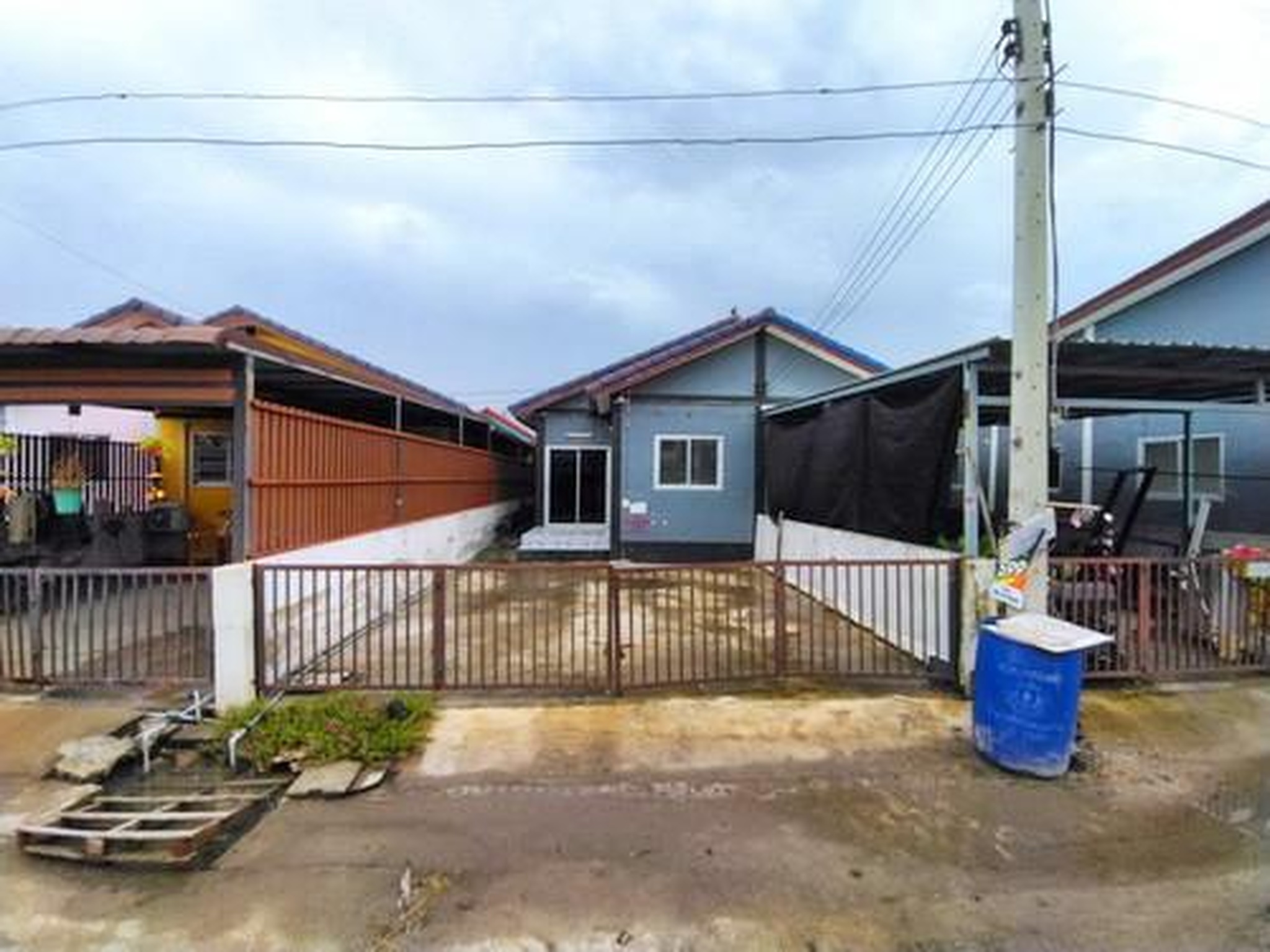 ทรัพย์สถาบันโดย GHB บ้านแฝด สรานนท์