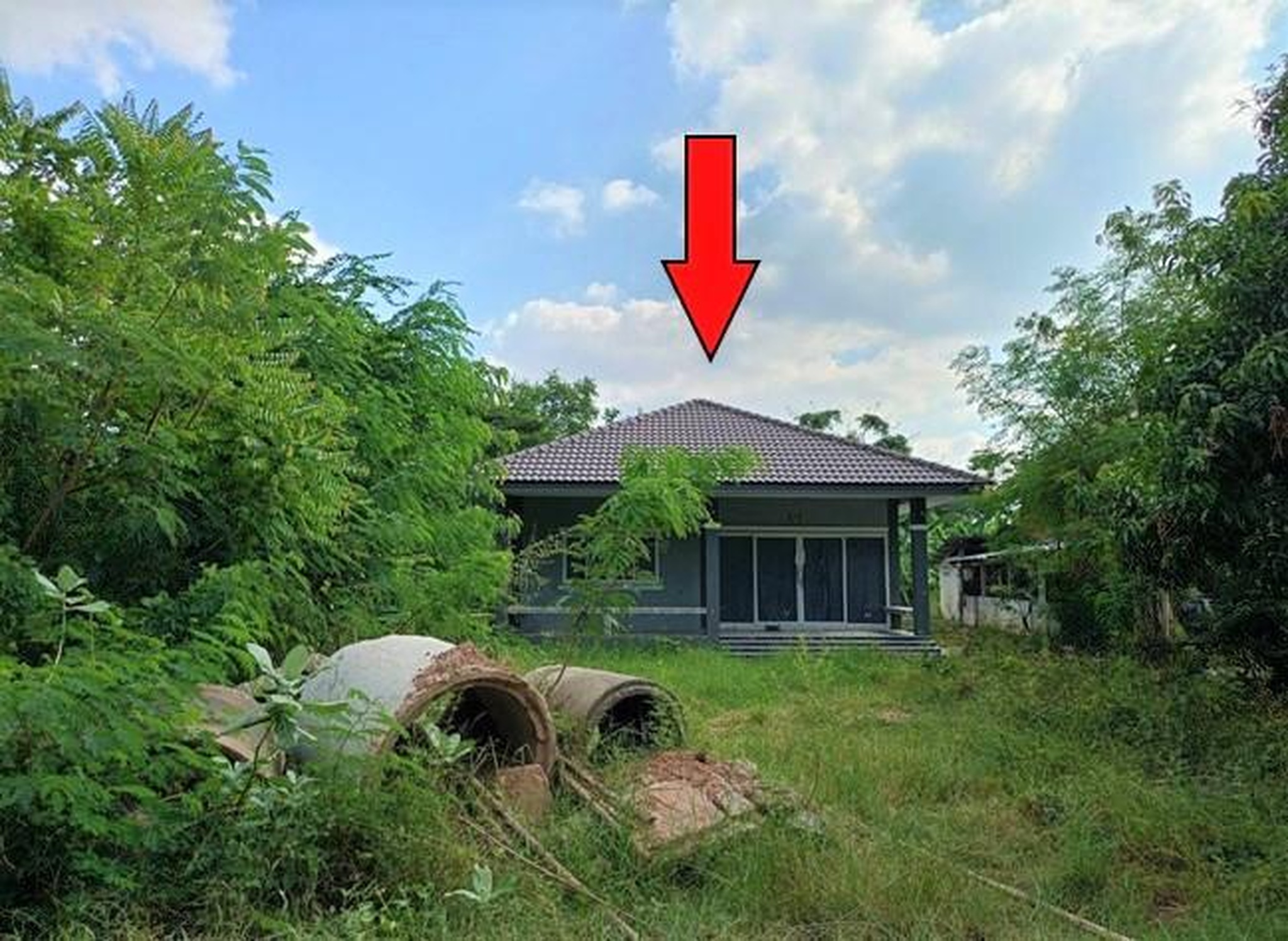 ทรัพย์สถาบันโดย GHB บ้านเดี่ยว สระตอง