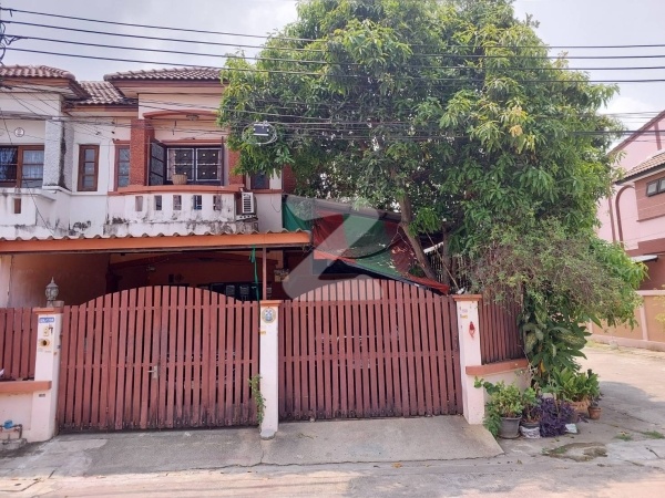 หมู่บ้านเพชรสยาม3 หลังมุม 37ตรว. 4 นอน 2 น้ำ 5 จอด