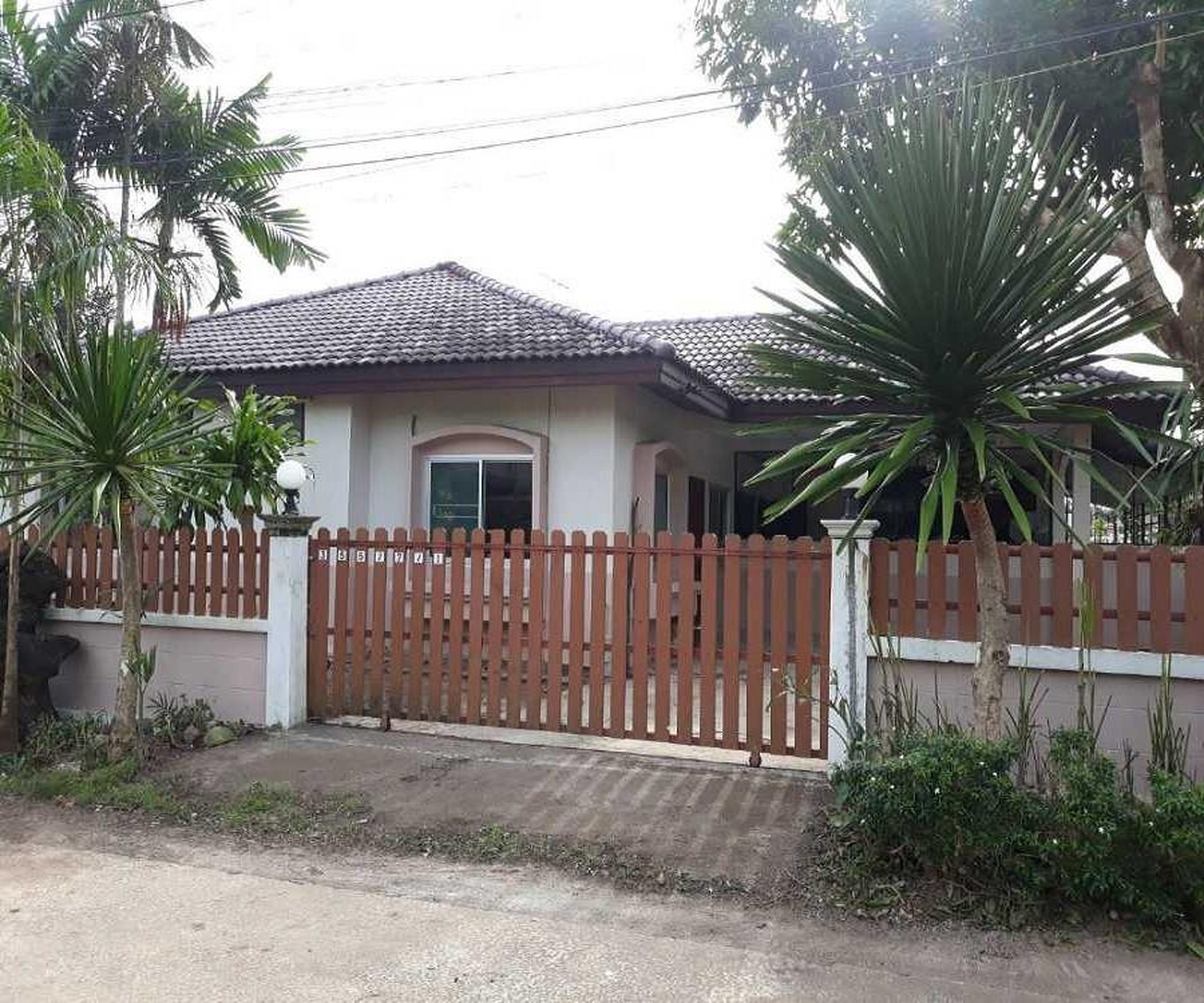 ทรัพย์สถาบันโดย GHB บ้านแฝด ฉัตรแก้ว