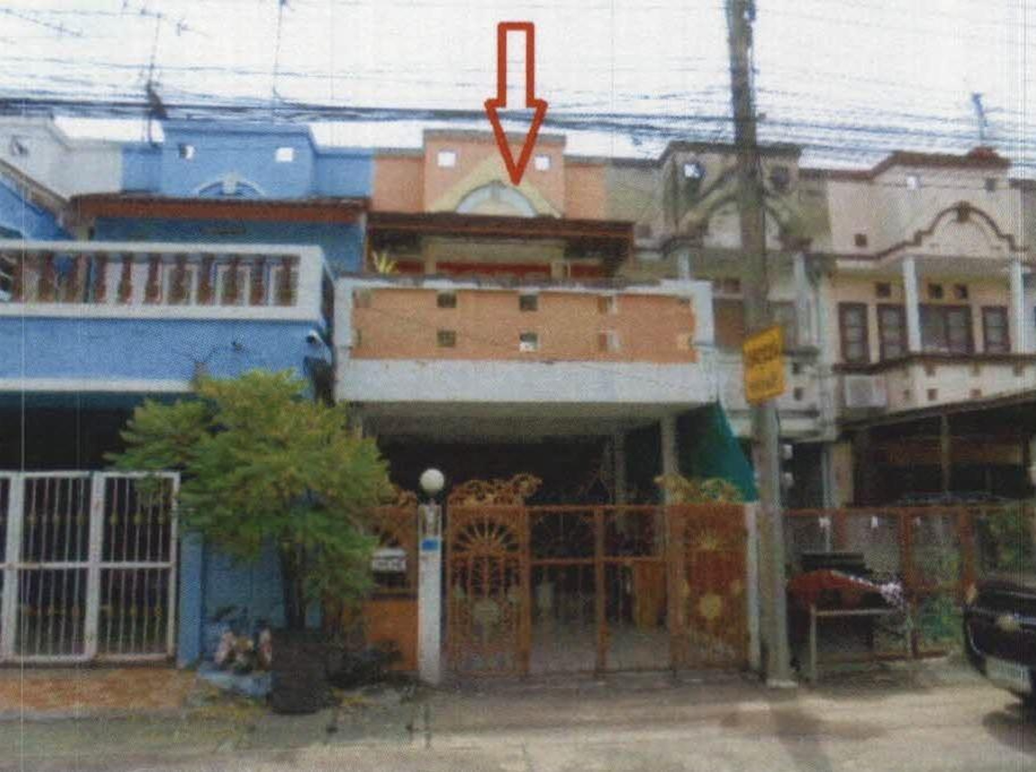 ทรัพย์สถาบันโดย GHB ทาวน์เฮาส์ สราสินีวิลล์