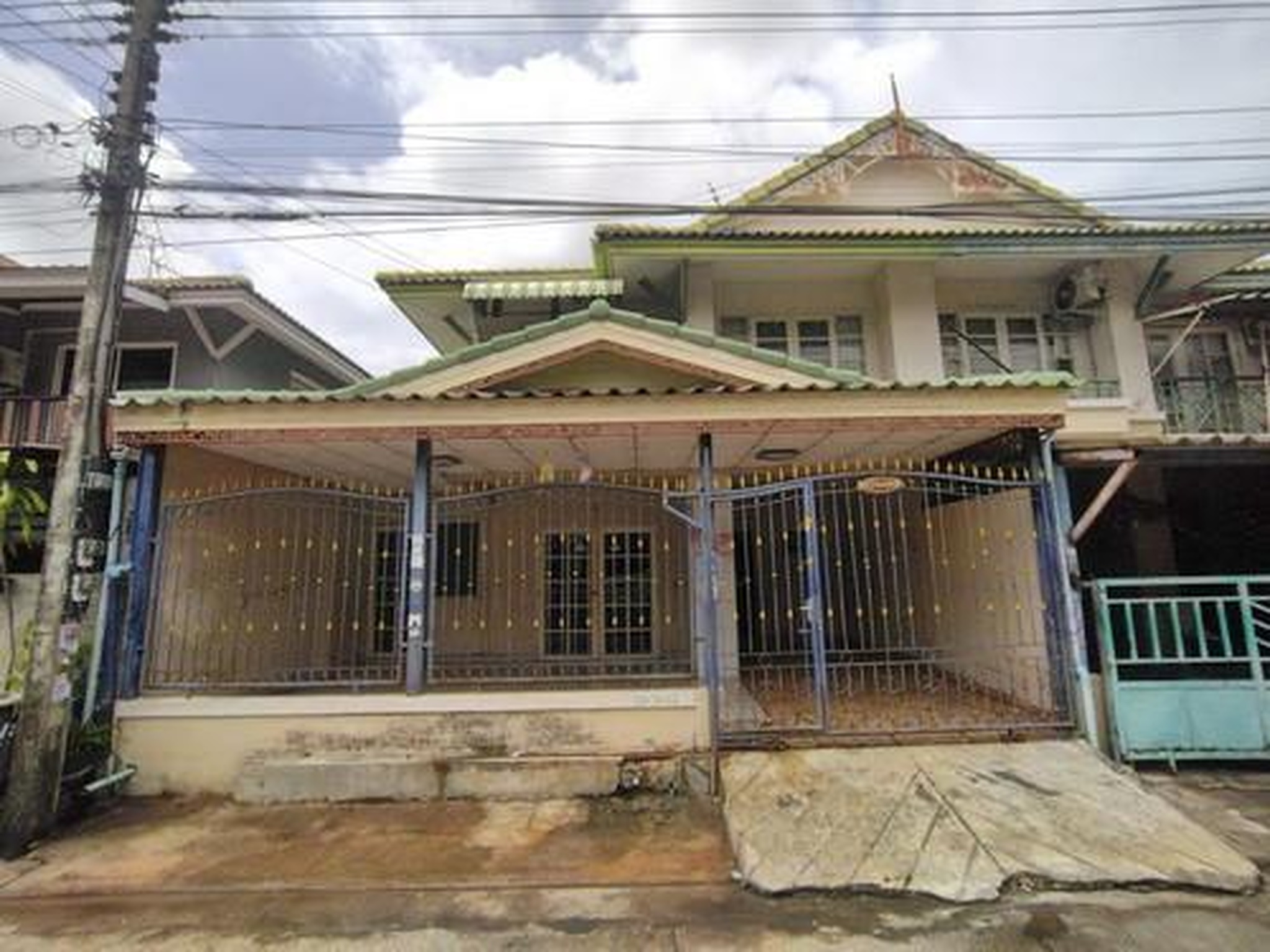 ทรัพย์สถาบันโดย GHB ทาวน์เฮาส์ บ้านพฤกษา 13 คลองสาม (Baan Pruksa 13 Klong Sam)