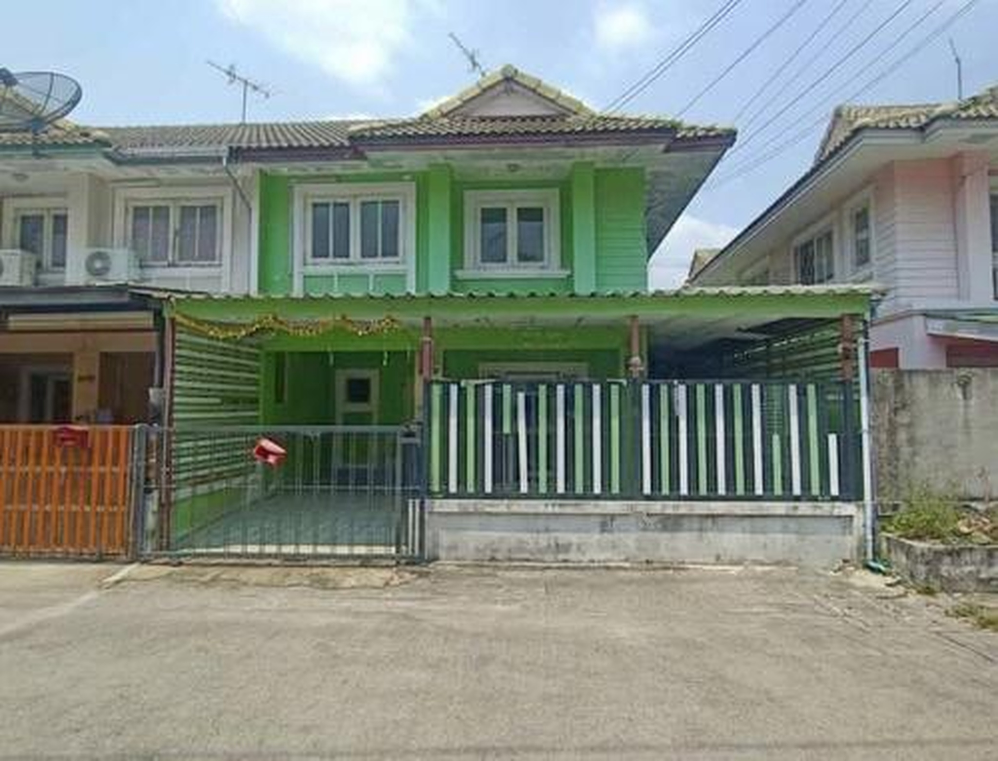 ทรัพย์สถาบันโดย GHB ทาวน์เฮาส์ บ้านพฤกษา 13 คลองสาม (Baan Pruksa 13 Klong Sam)