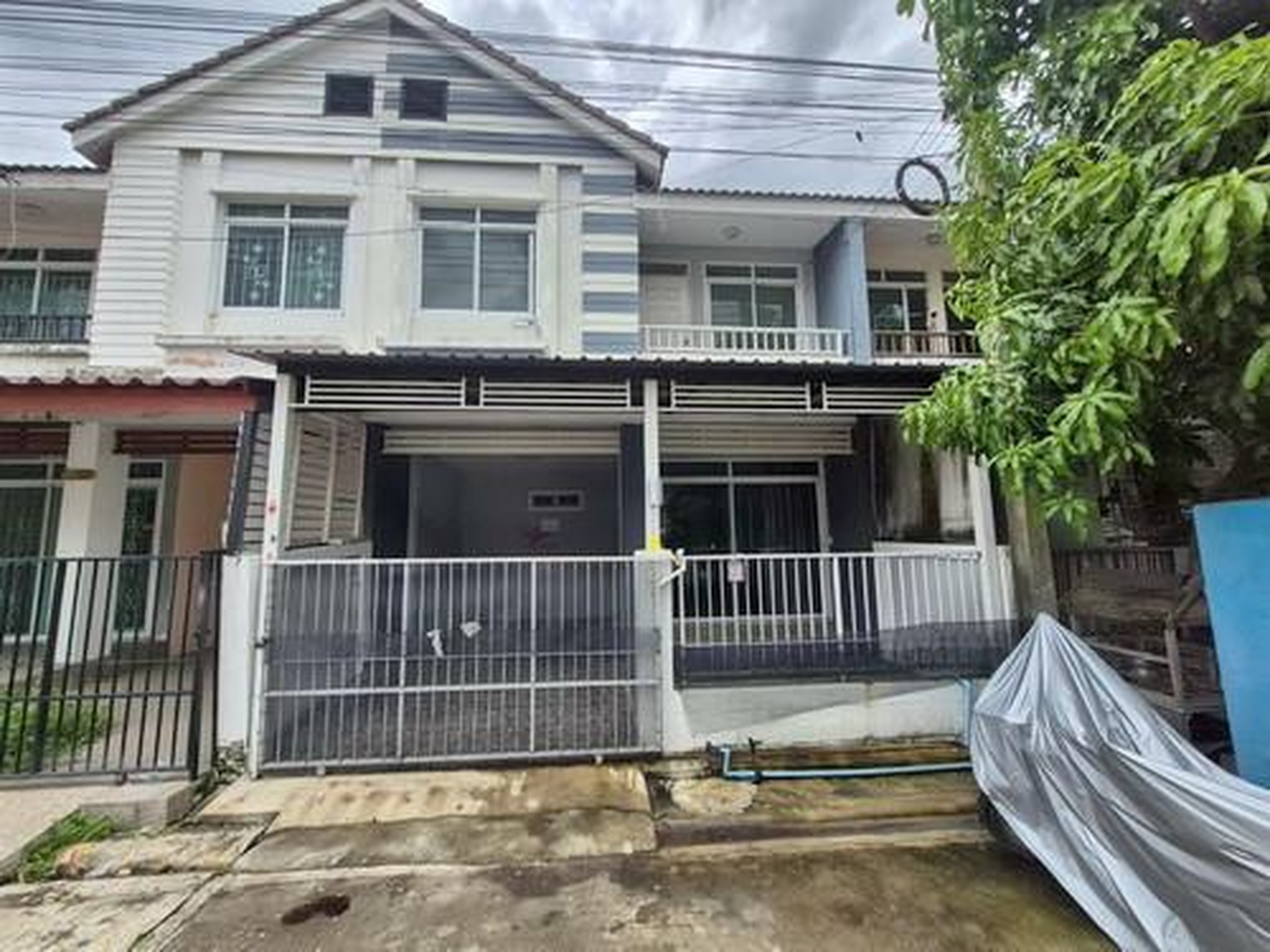 ทรัพย์สถาบันโดย GHB ทาวน์เฮาส์ ธนนันท์ วิลเลจ รังสิต คลอง 3 (Thananan Village Rangsit Klong 3)