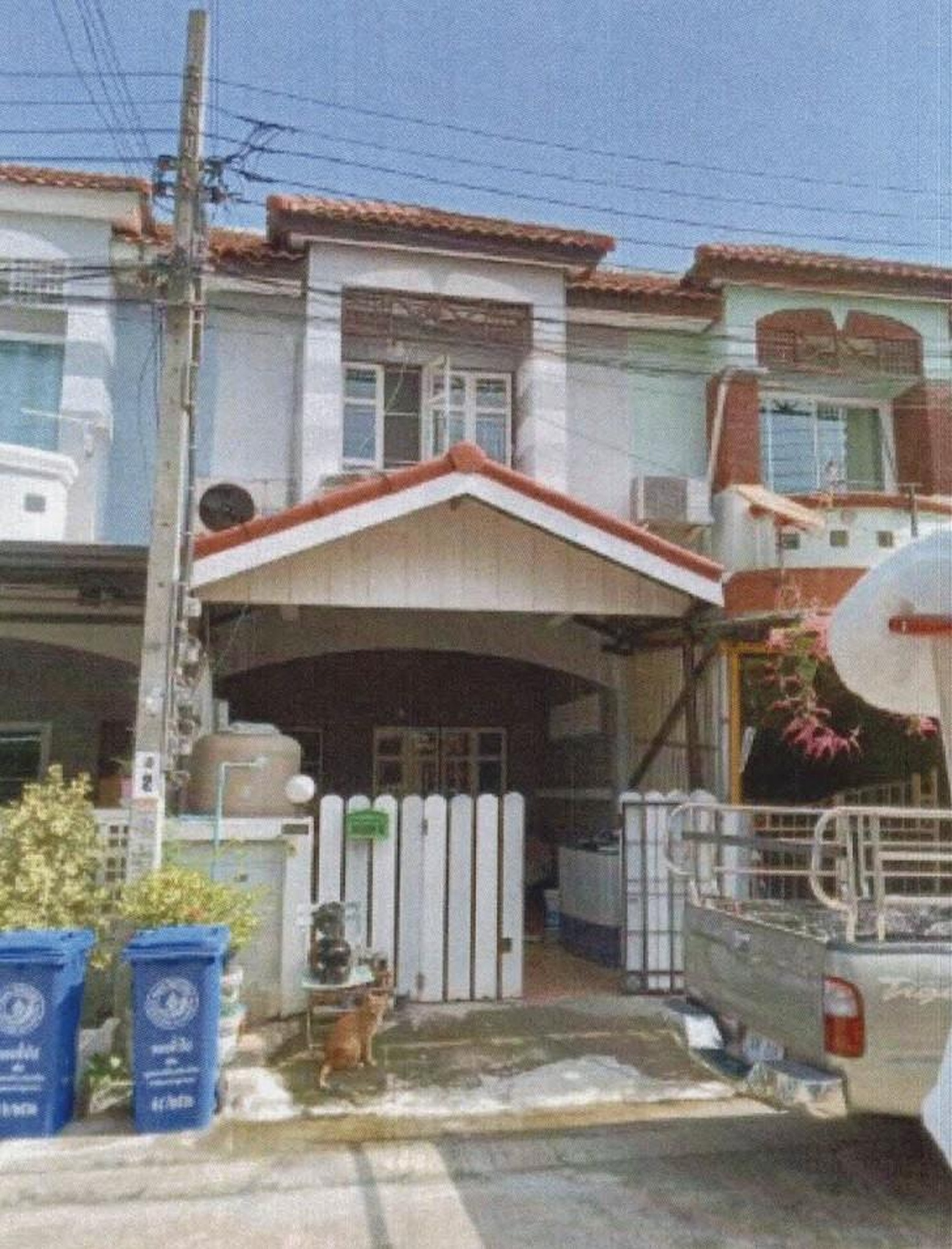 ทรัพย์สถาบันโดย GHB ทาวน์เฮาส์ ปิยวรารมย์