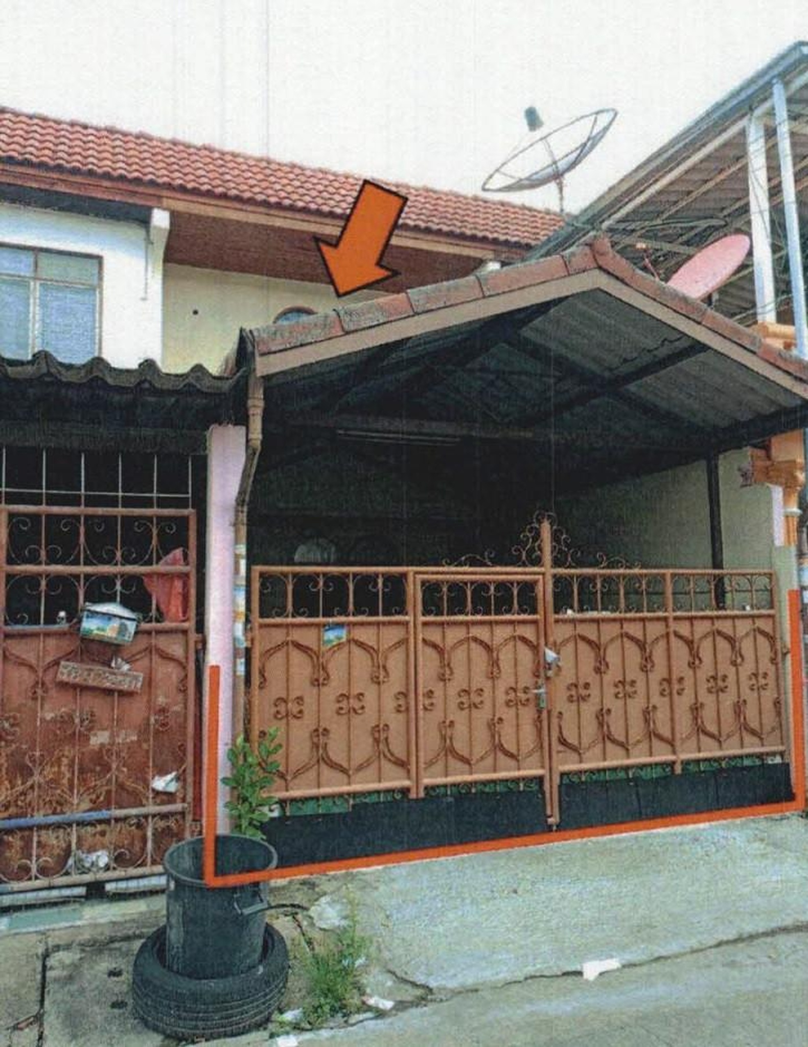 ทรัพย์สถาบันโดย GHB ทาวน์เฮาส์ หงส์ประยูร