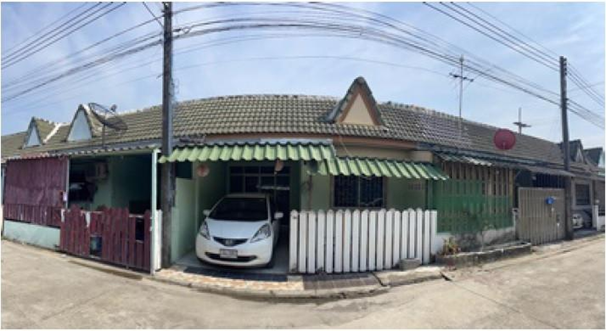ทรัพย์สถาบันโดย GHB ทาวน์เฮาส์ ชินวัตรแลนด์