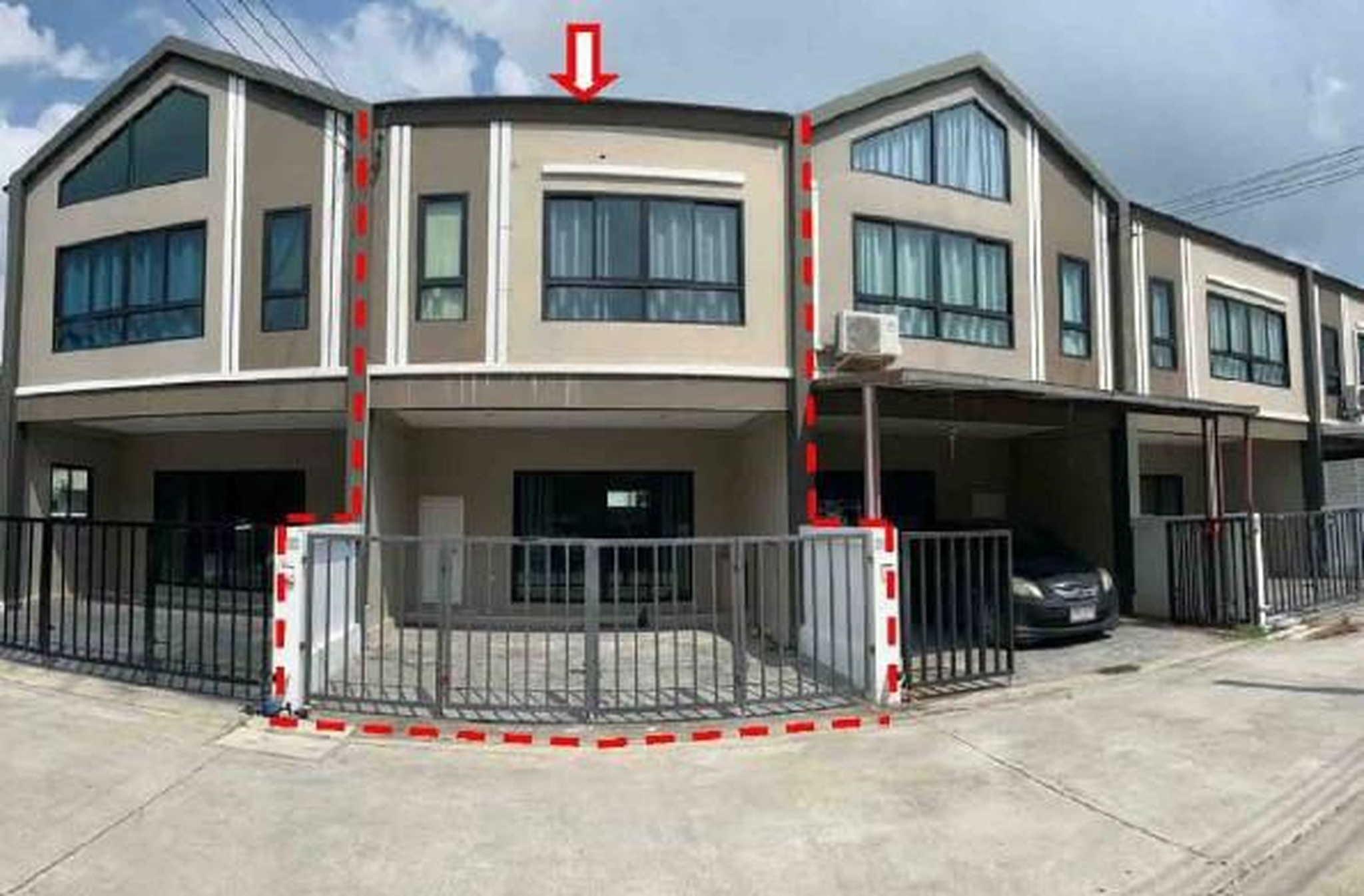 ทรัพย์สถาบันโดย GHB ทาวน์เฮาส์ เบสติน ทาวน์ (หนองน้ำเย็น ซอย 2)