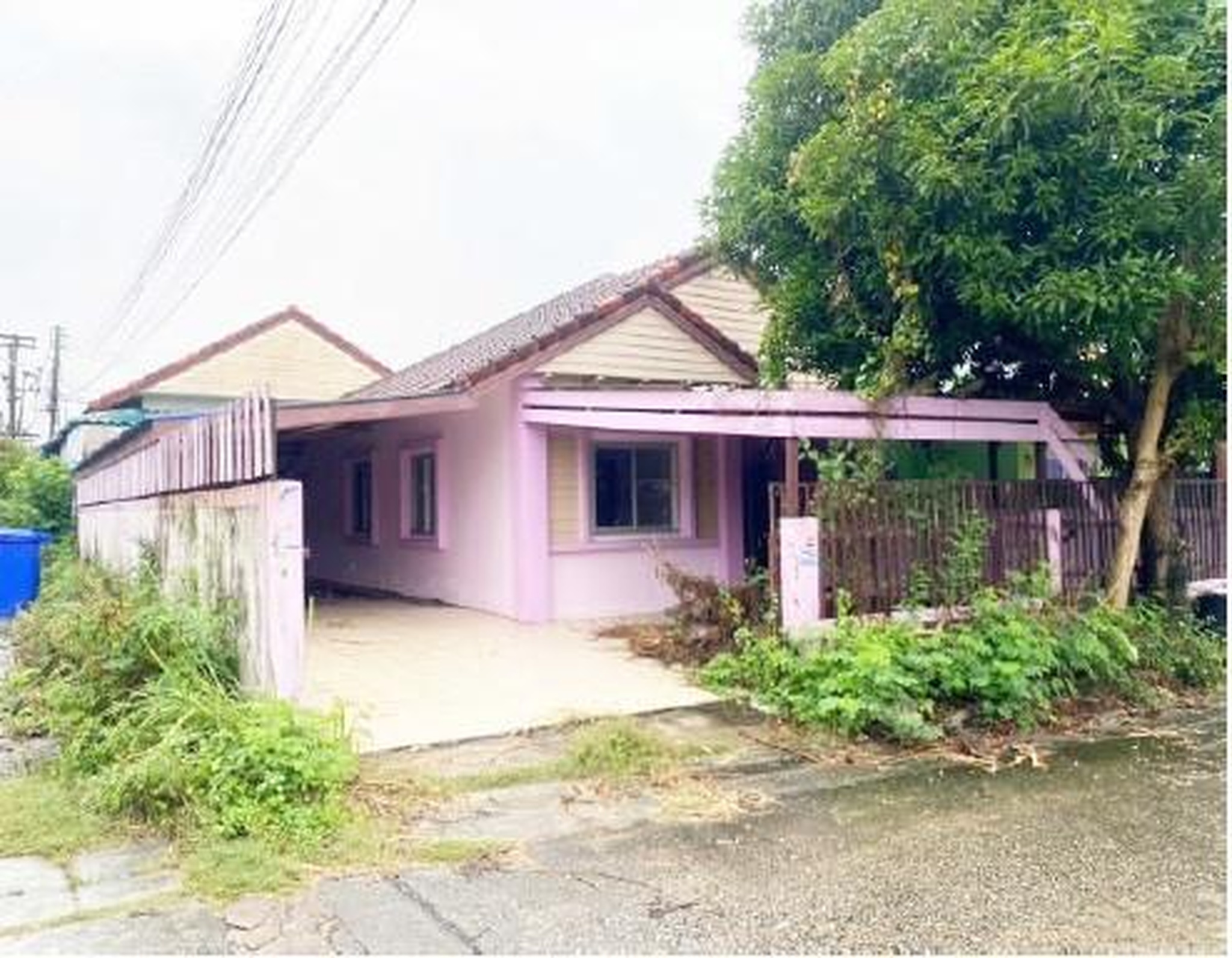 ทรัพย์สถาบันโดย GHB บ้านแฝด บุญสิริ