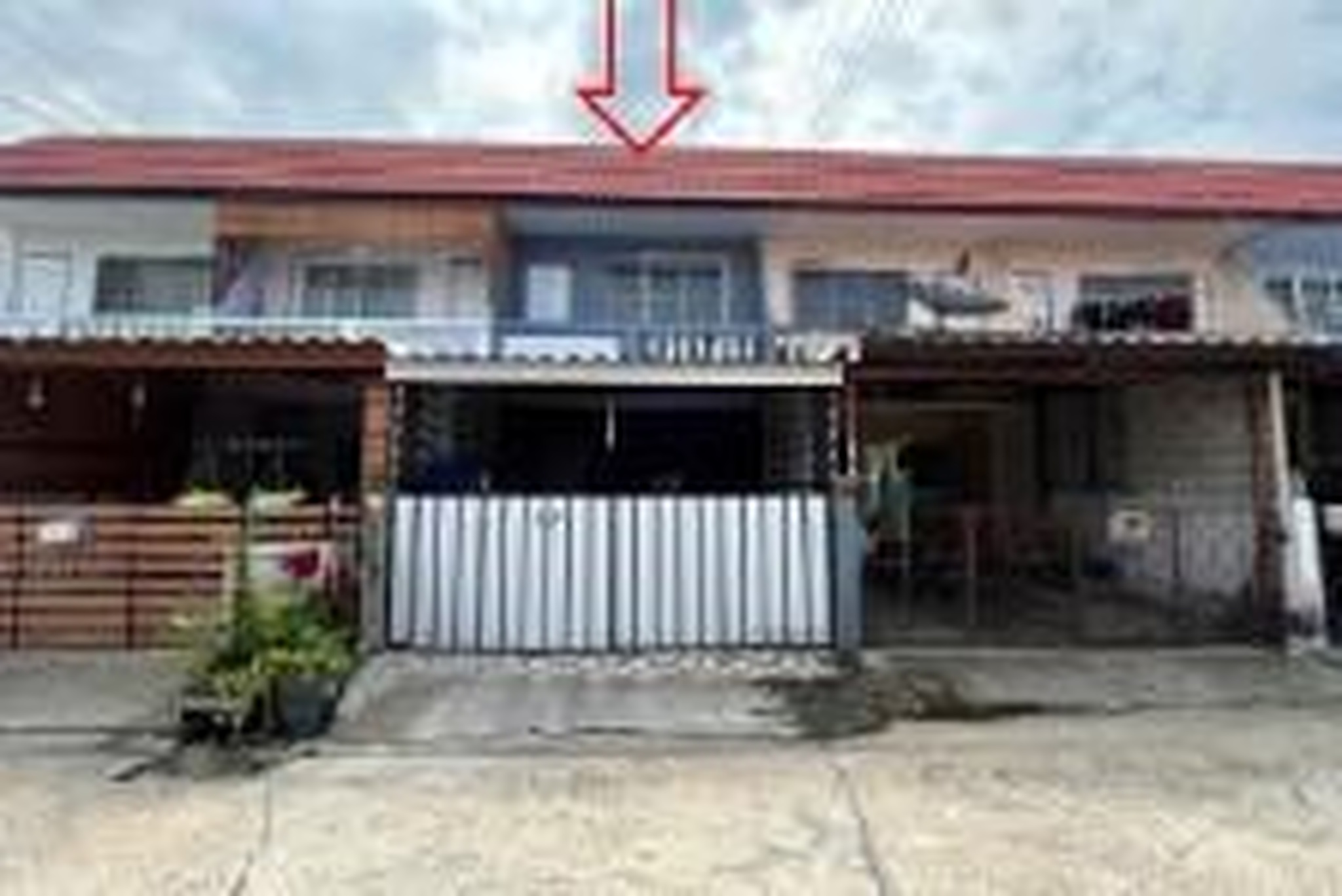 ทรัพย์สถาบันโดย GHB ทาวน์เฮาส์ บางปลารุ่งเรือง