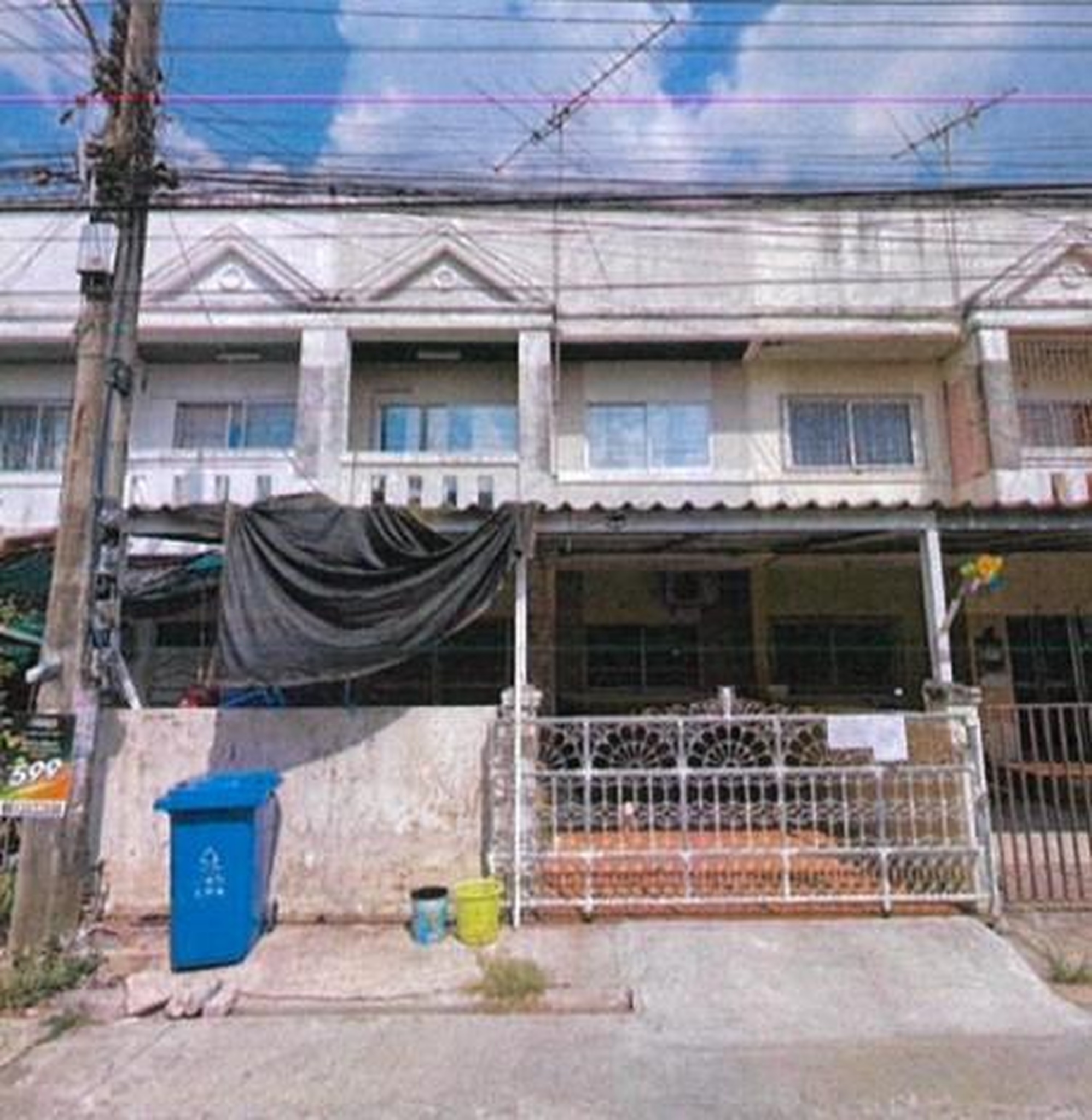ทรัพย์สถาบันโดย GHB ทาวน์เฮาส์ เพชรชมพู 1
