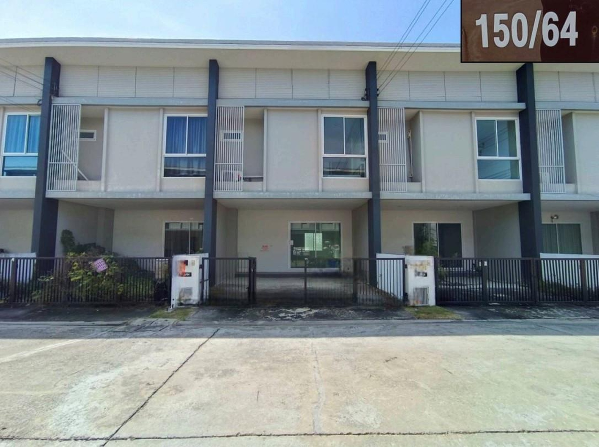 ทรัพย์สถาบันโดย GHB ทาวน์เฮาส์ บ้านธงสิริ 3 บ้านกล้วย-ไทรน้อย (Baan Thongsiri 3 Ban Kluay-Sai Noi)
