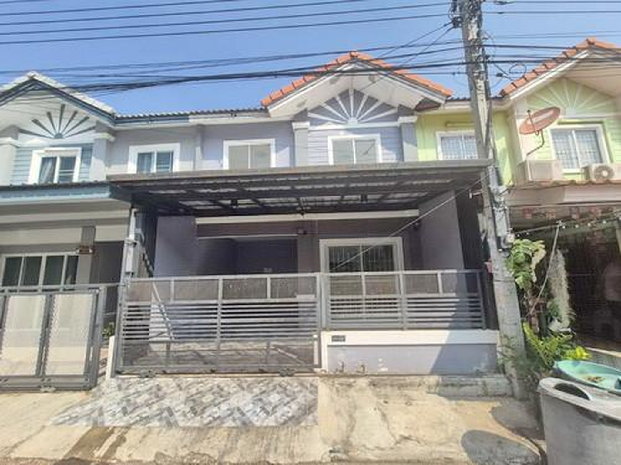 ทรัพย์สถาบันโดย GHB ทาวน์เฮาส์ บ้านพฤกษา 33 บางบัวทอง (Baan Pruksa 33 Bangbuathong)