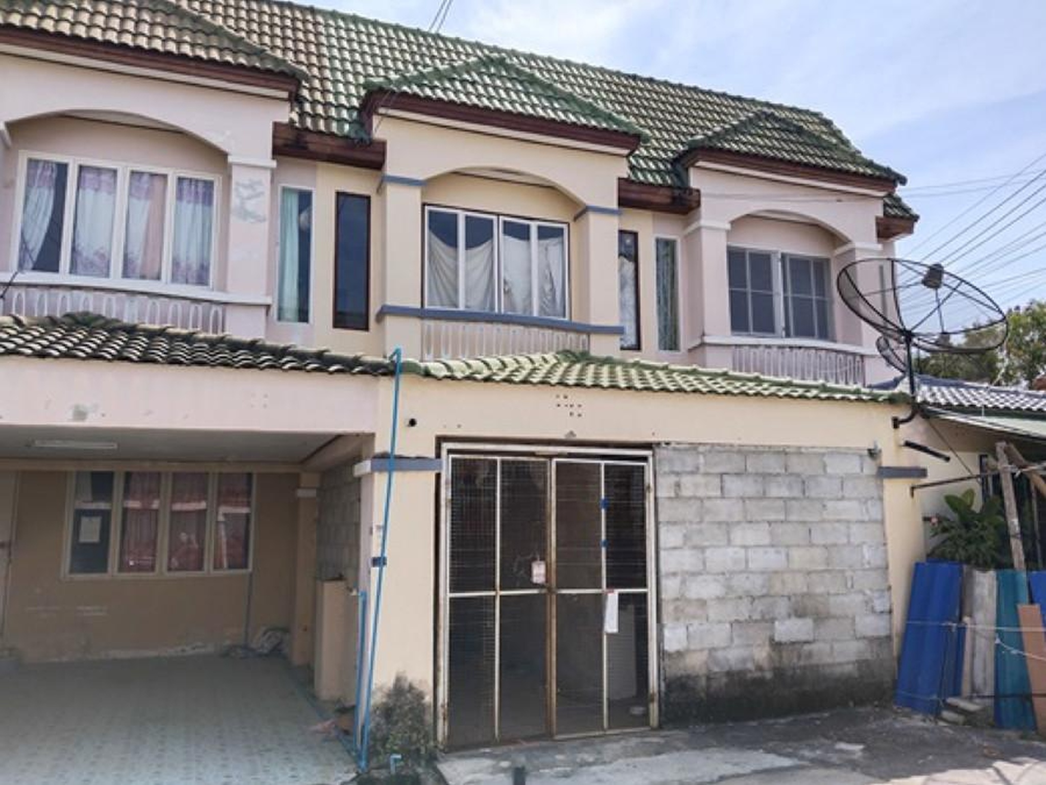 ทรัพย์สถาบันโดย GHB ทาวน์เฮาส์ พลาบีช ทาวน์ (Pla Beach Town)