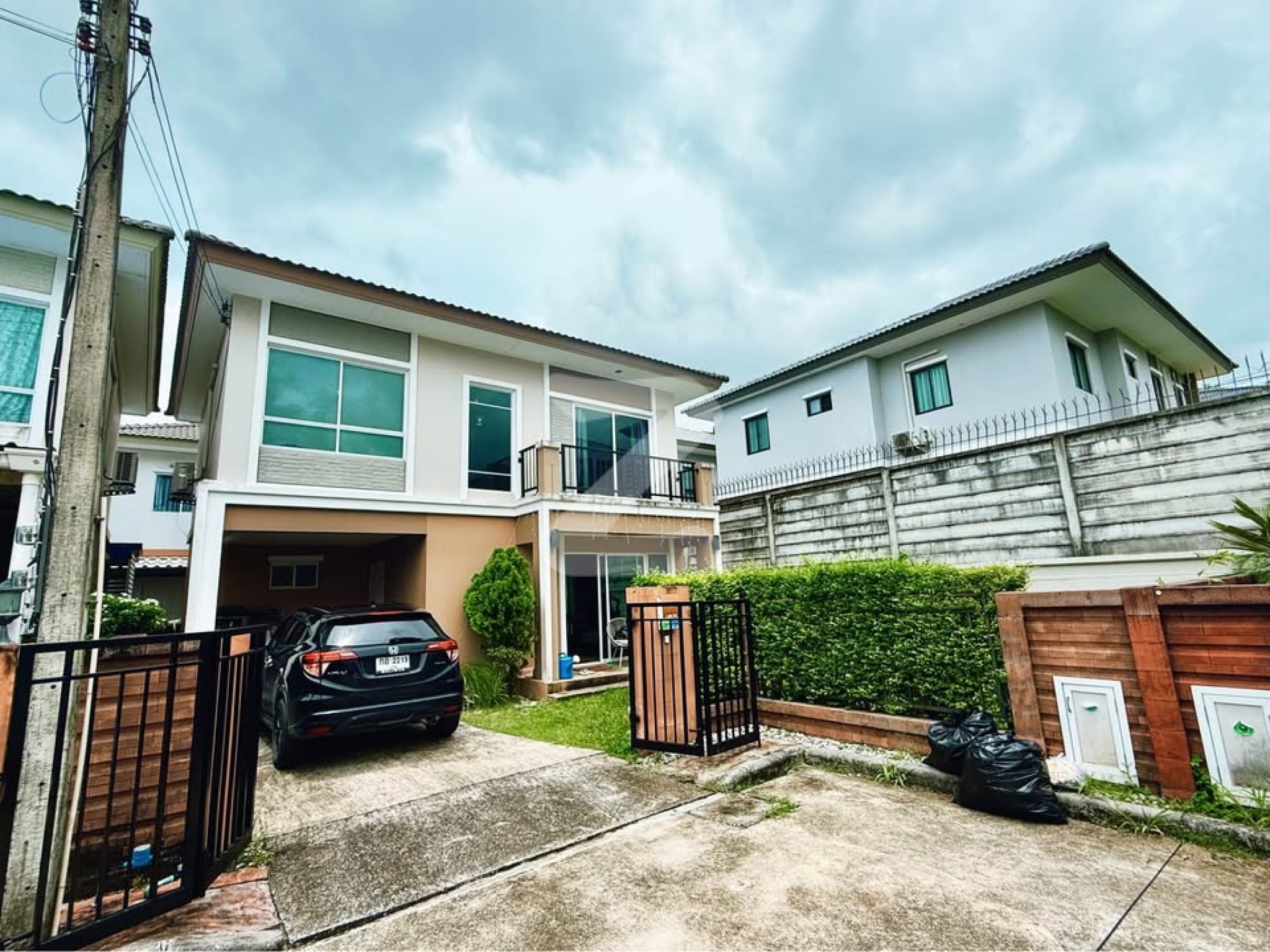 🏠 ขายบ้านแฝด 2 ชั้น ด่วน! หมู่บ้านภัสสร กะทู้-ป่าตอง ภูเก็ต ‼️ เจ้าของต้องย้ายกลับต่างประเทศ ‼️ : เจ้าของขายเอง (งดรับนายหน้า)