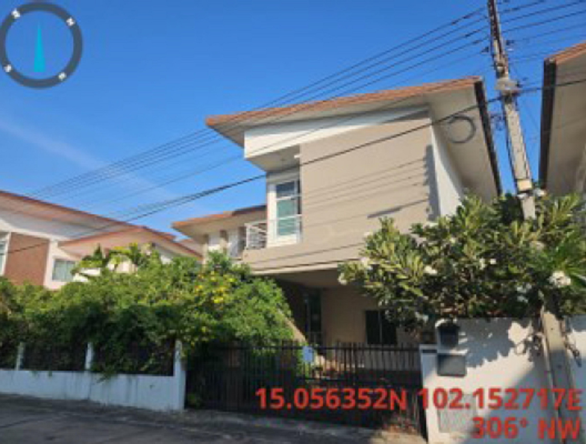 ทรัพย์สถาบันโดย GHB บ้านเดี่ยว เดอะ เช้นส์