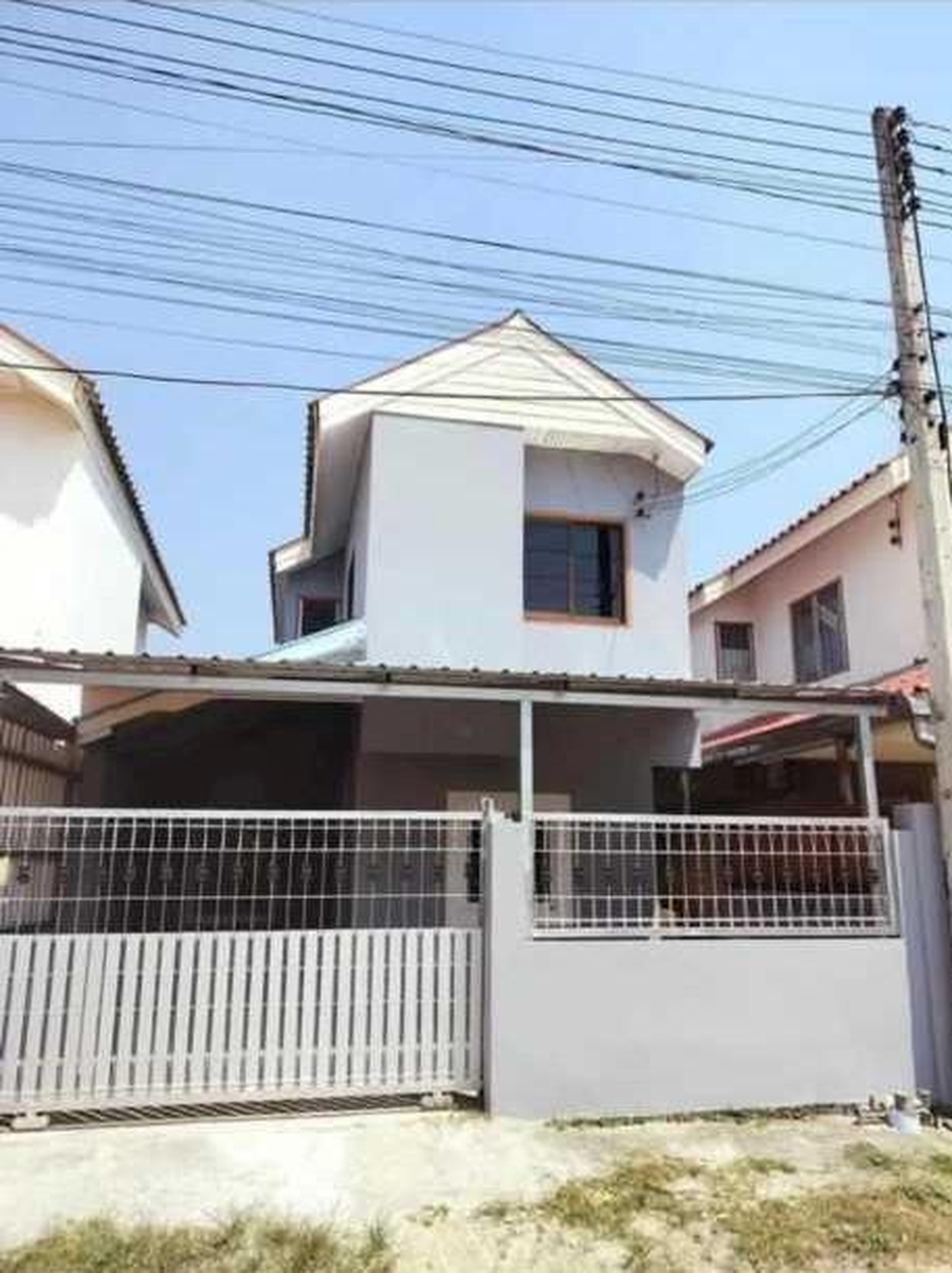 ทรัพย์สถาบันโดย GHB บ้านเดี่ยว เอิ้ออาทรต้นธงชัย