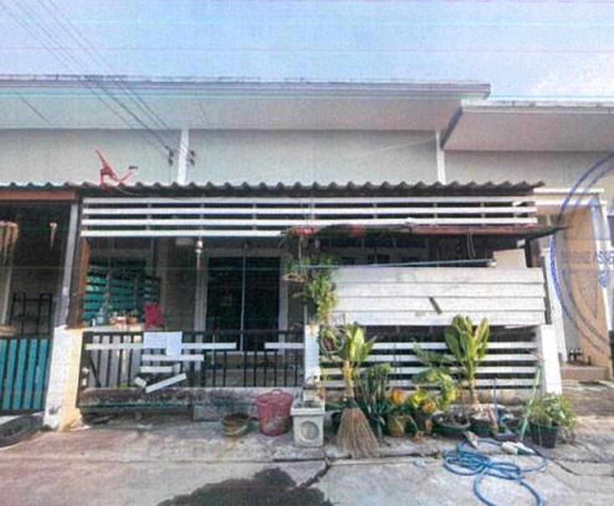 ทรัพย์สถาบันโดย GHB ทาวน์เฮาส์ ณัฐวดี