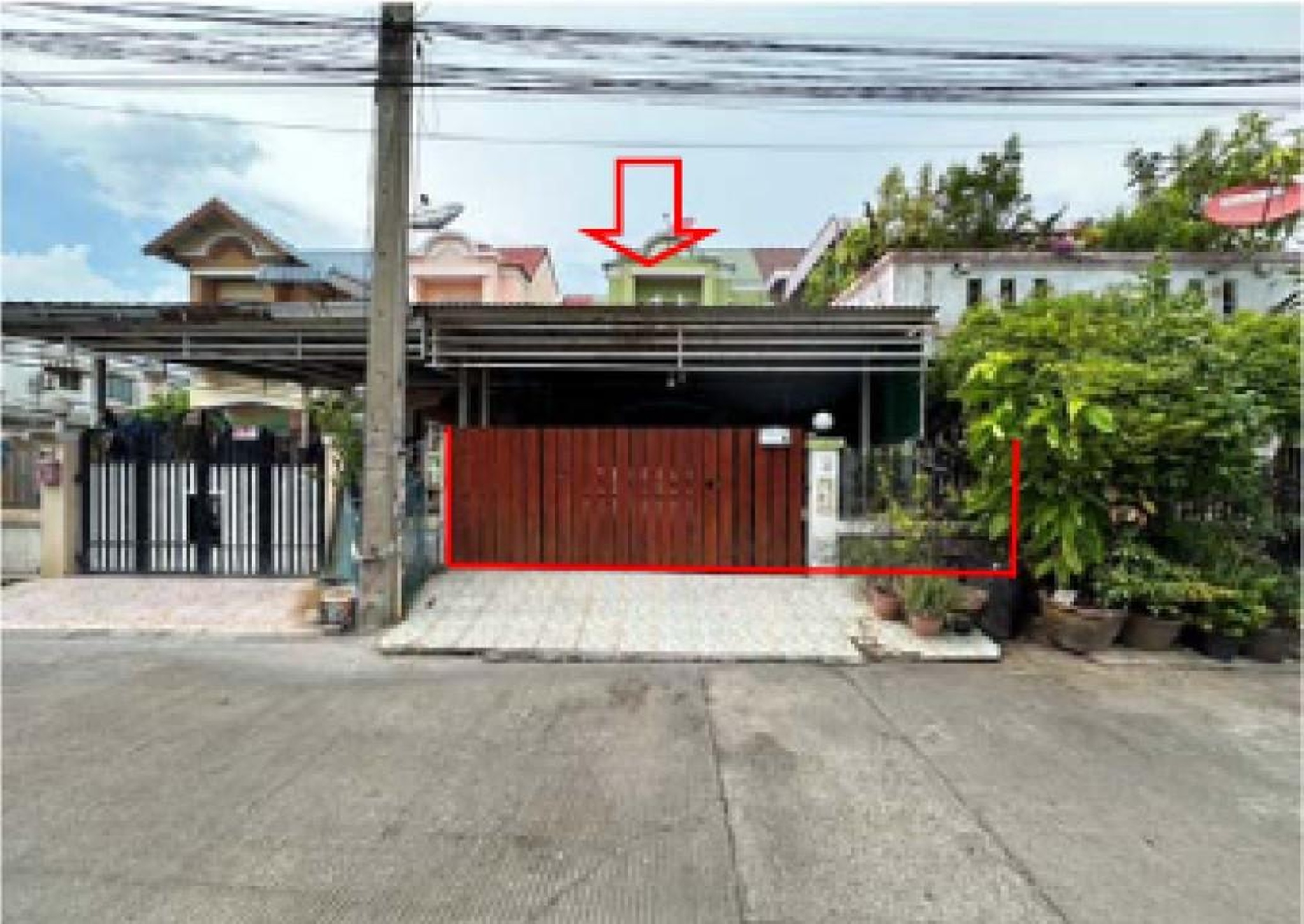 ทรัพย์สถาบันโดย GHB ทาวน์เฮาส์ กฤษดานคร 26 (Krisdanakorn 26 City Golf Hill)