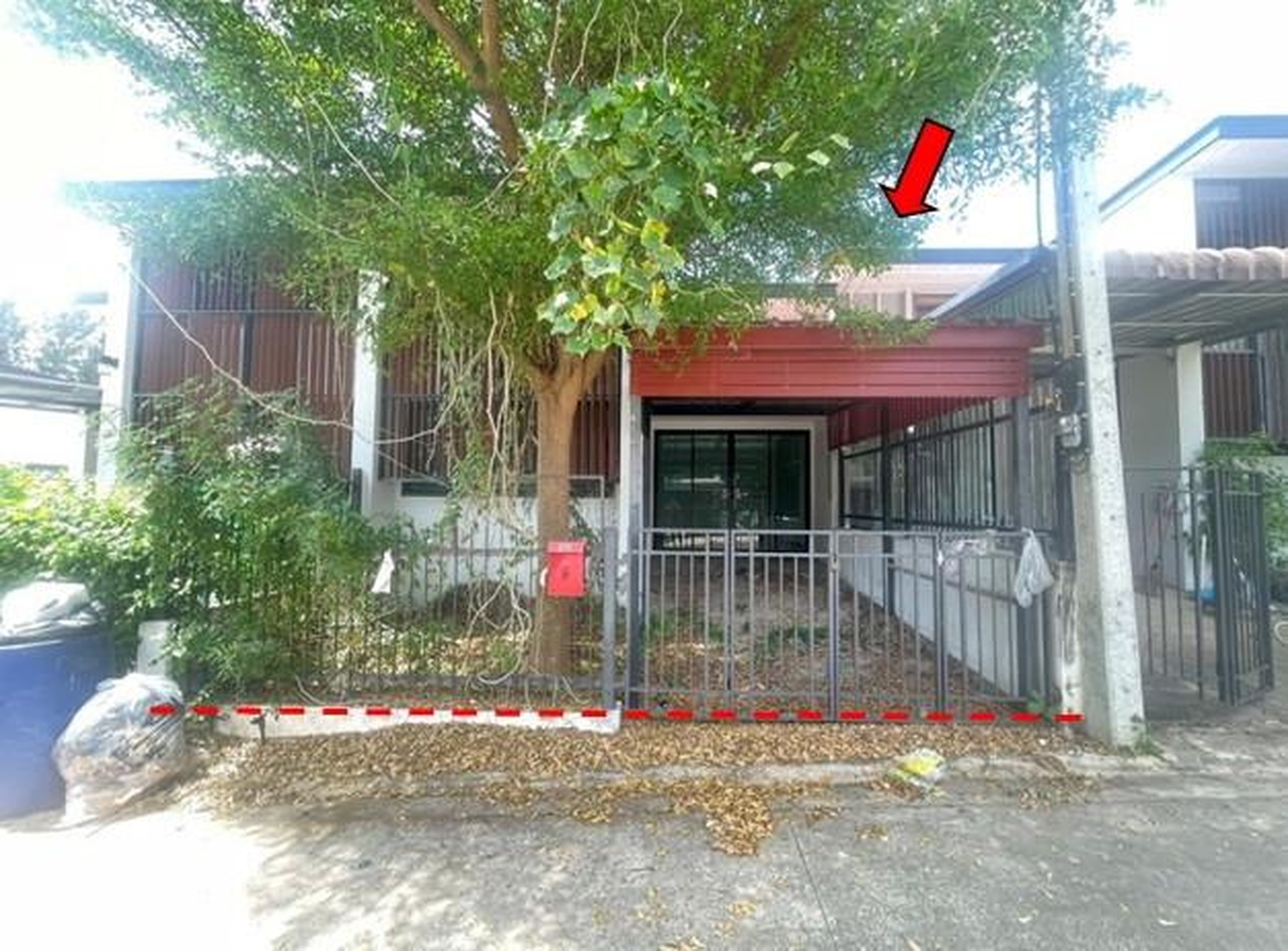 ทรัพย์สถาบันโดย GHB บ้านเดี่ยว เดอะสเตป