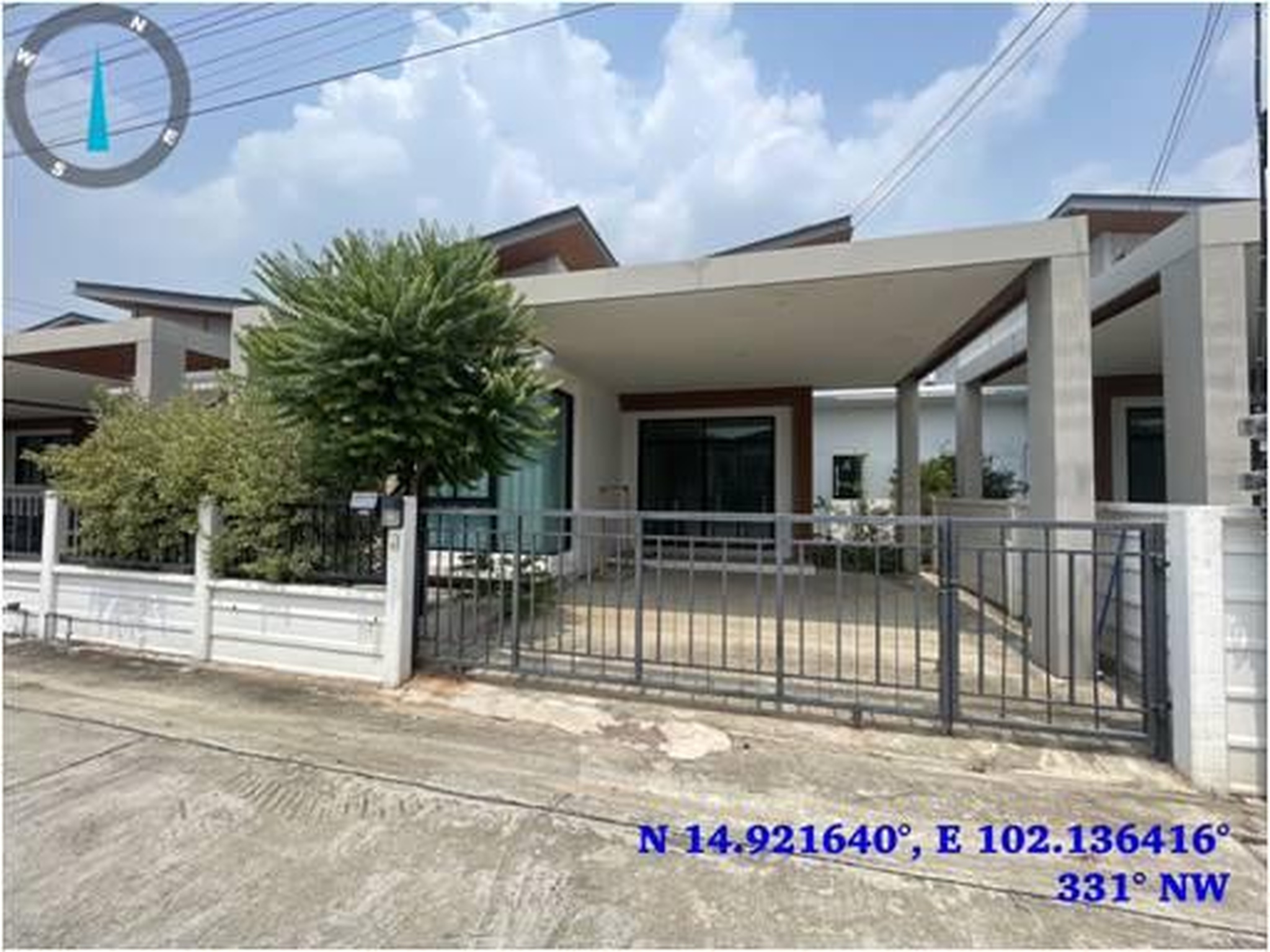 ทรัพย์สถาบันโดย GHB บ้านแฝด บียอนด์ หัวทะเล