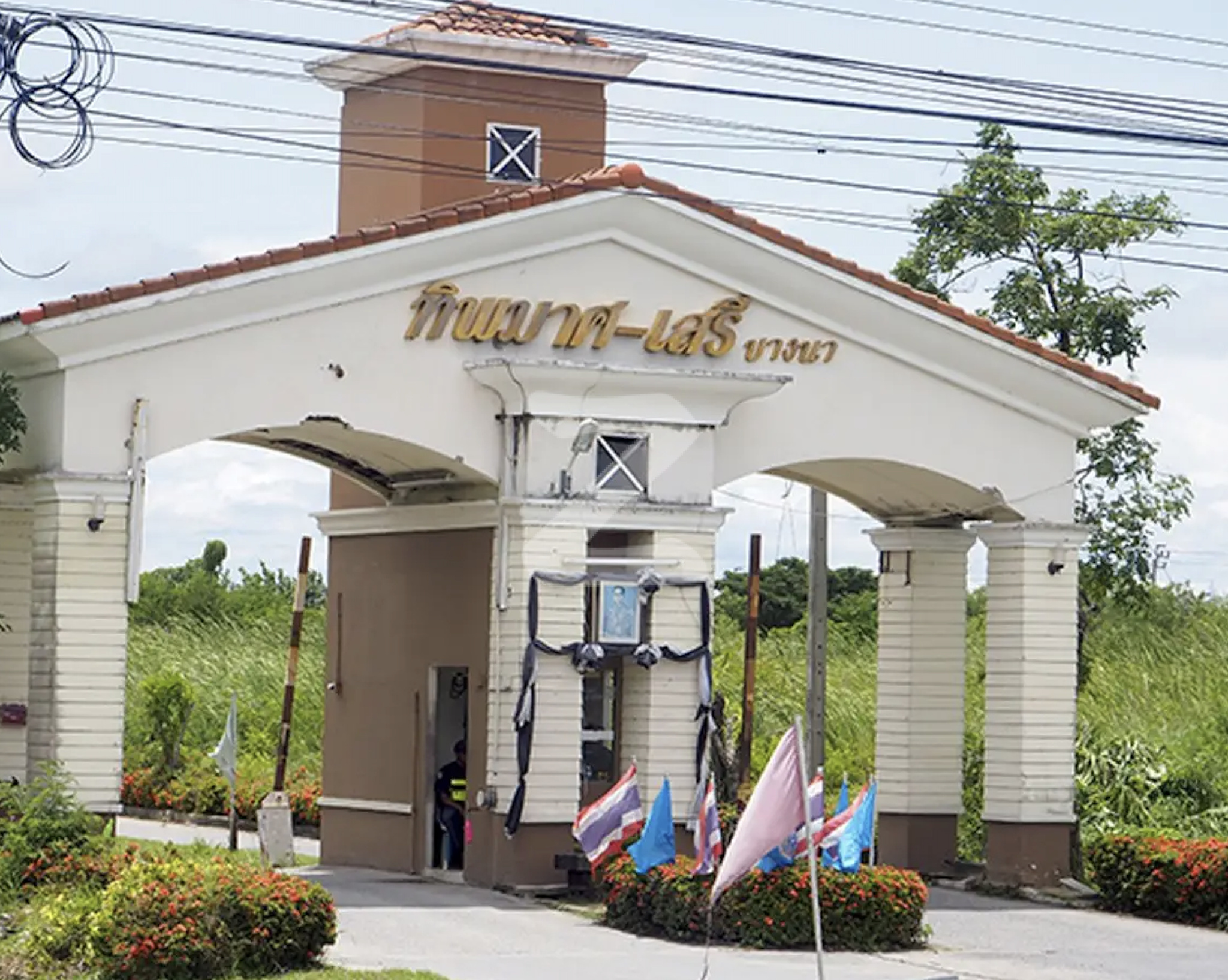 ขายทาวน์เฮ้าส์ 2 ชั้น ทำเลดี “หมู่บ้านทิพมาศ–เสรี บางนา” ใกล้ ABAC บางนา – นิคมอุตสาหกรรม – เดินทางสะดวกสุด ๆ : โดยนายหน้า/ตัวแทน (งด Co-brokerage)
