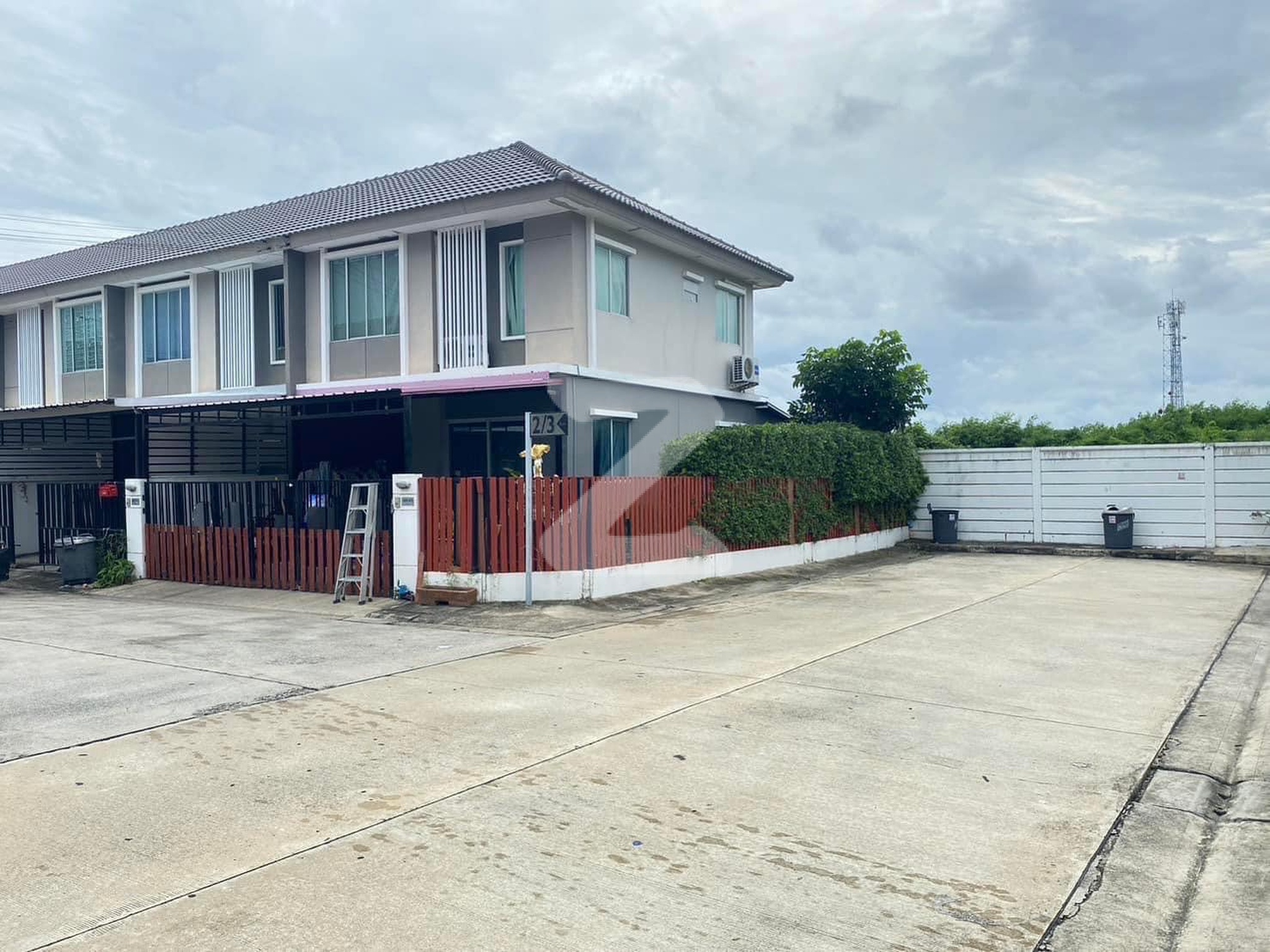 เจ้าของขายเองจ้า บ้านทำเลรถไฟฟ้า🏠🏠🏠ลดราคาพิเศษ🎉🎉🎉 ทาวน์โฮมสวยทำเลทองหลังมุม มีพื้นที่ทำสวนข้างบ้าน   : เจ้าของขายเอง (งดรับนายหน้า)